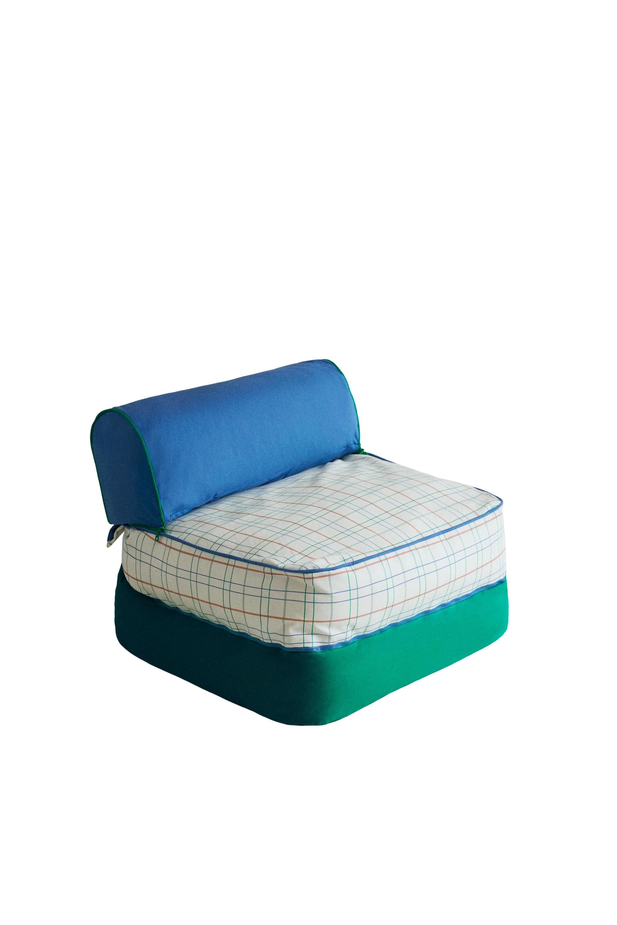 ДЕТСКИЙ НАПОЛЬНЫЙ ПУФ В КЛЕТКУ — Zara Home