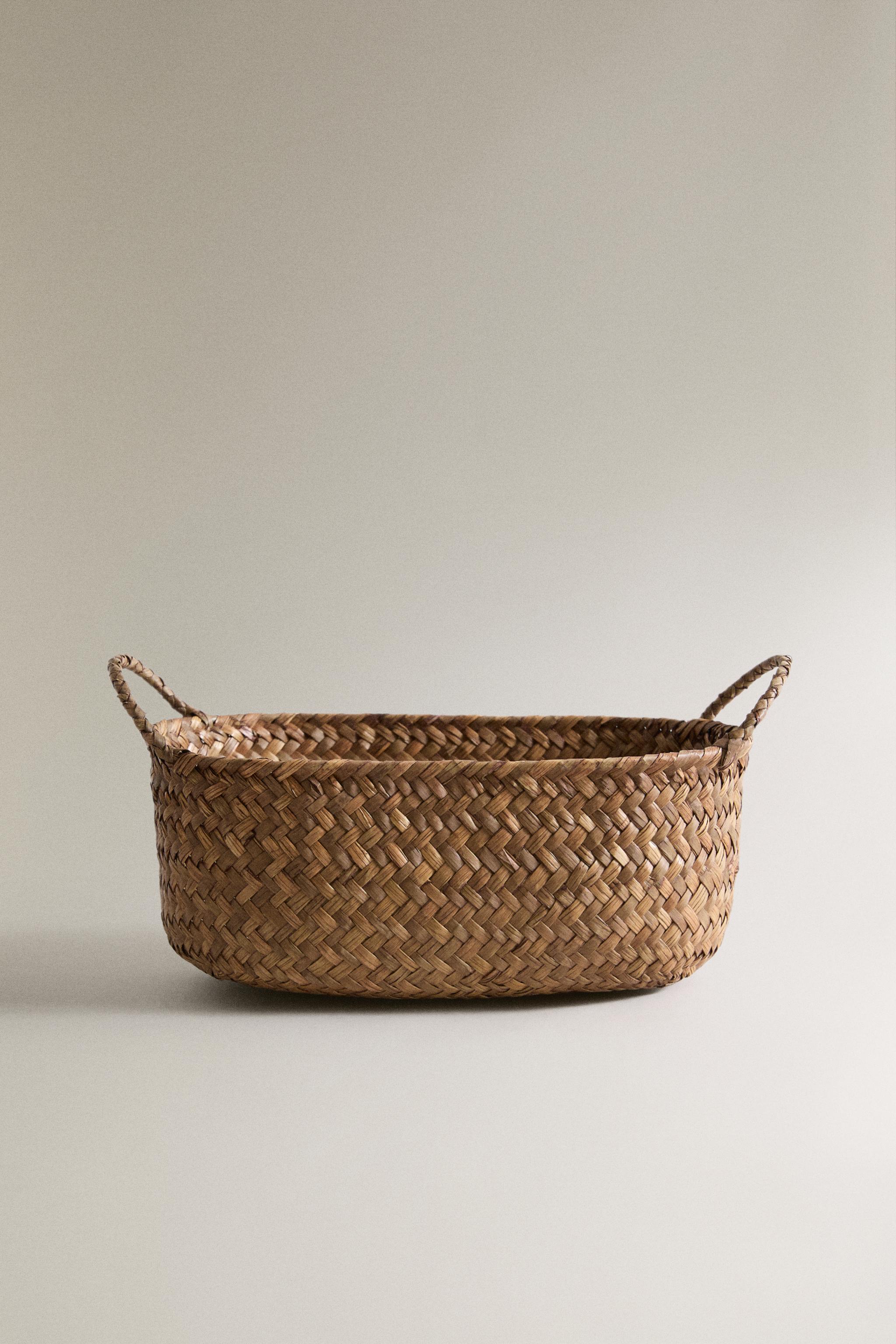 КОРЗИНА ИЗ МОРЕНОЙ ТРАВЫ С РУЧКАМИ — ZARA
