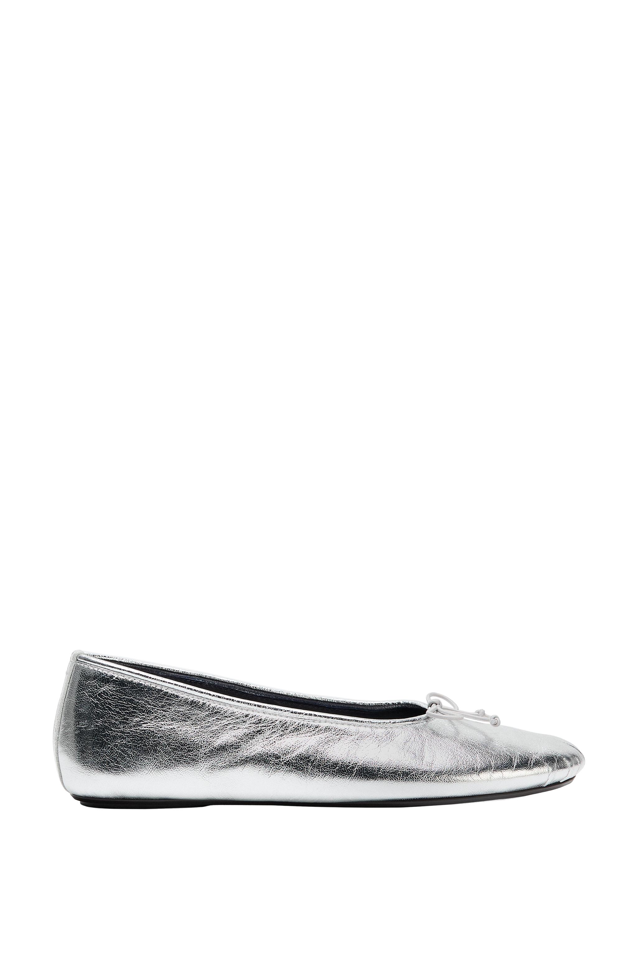 LIMITED EDITION LEATHER BALLET FLATS — ZARA