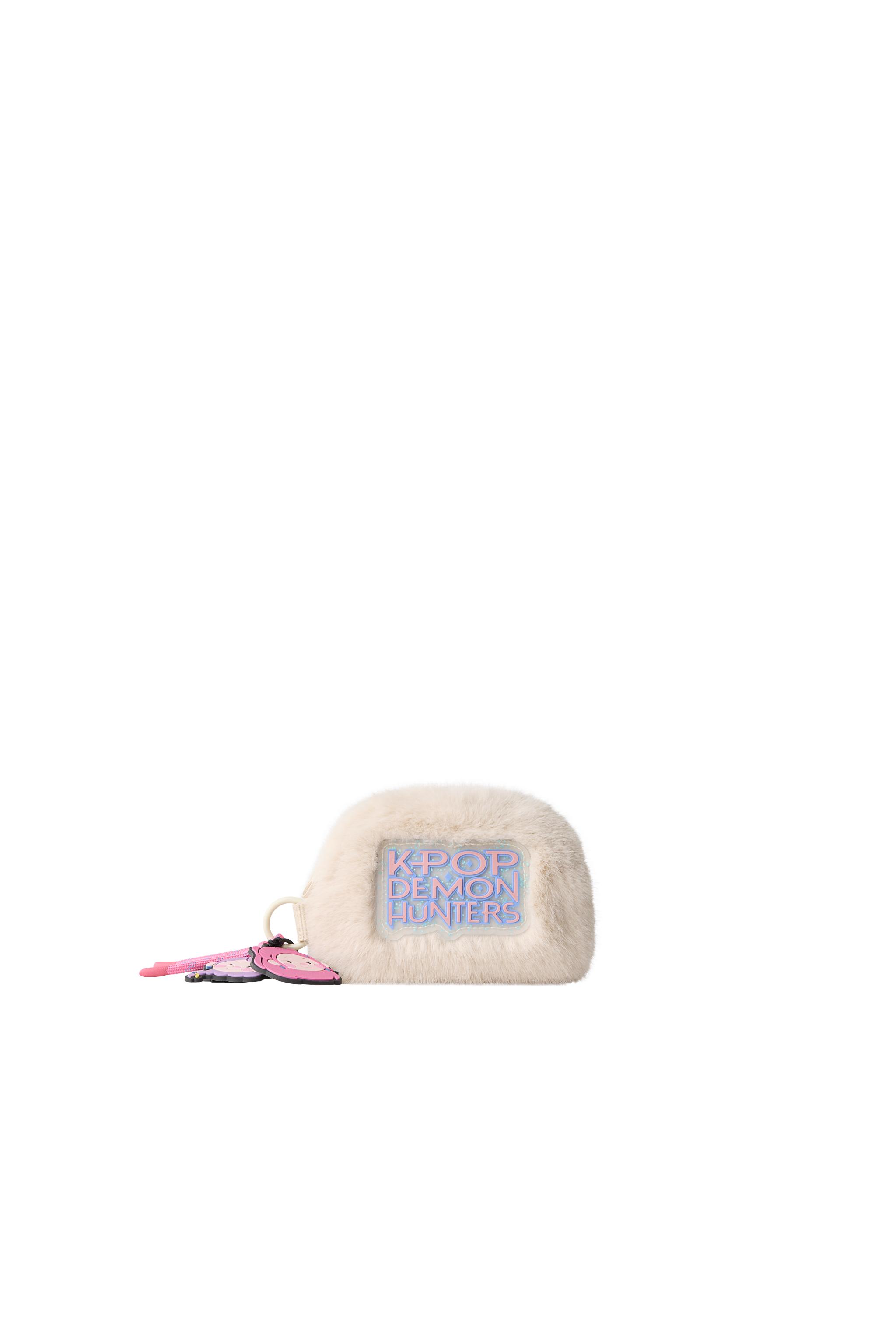 KPOP DEMON HUNTERS™ NETFLIX © SHEEPSKIN HUNTRIX PURSE — ZARA