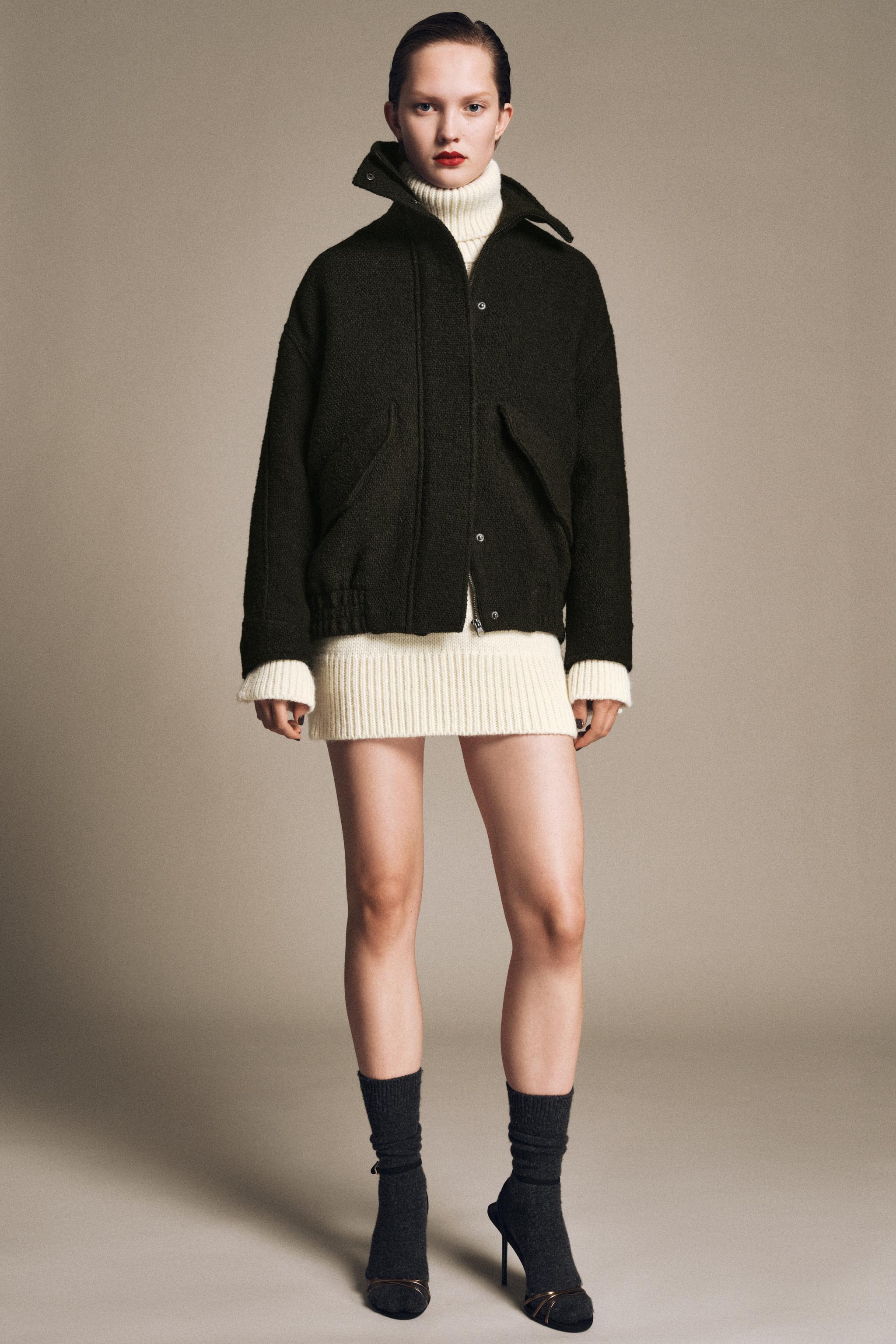ФАКТУРНАЯ КУРТКА-БОМБЕР ИЗ ШЕРСТИ — ZW COLLECTION — ZARA