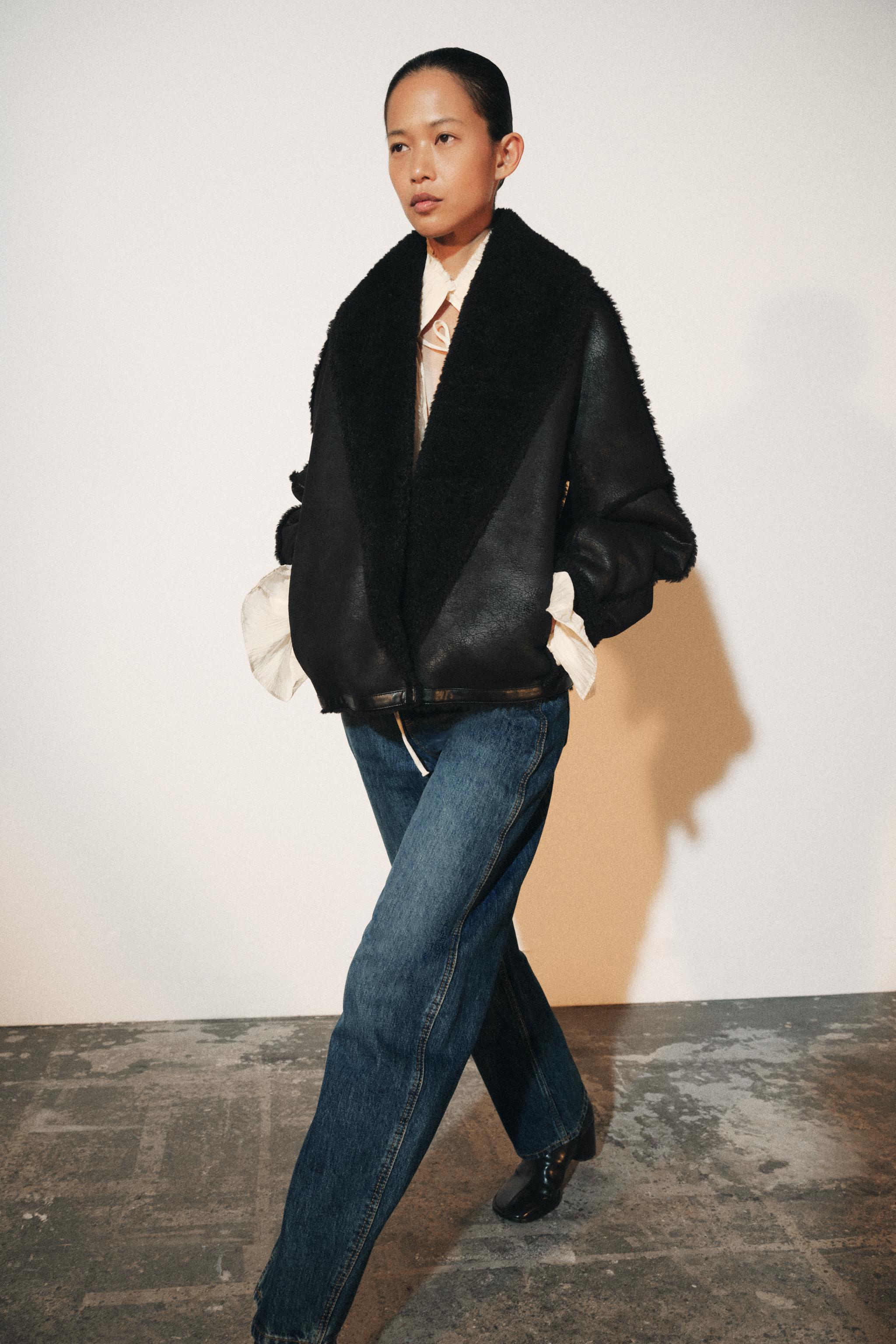 КУРТКА ИЗ ИСКУССТВЕННОГО МЕХА — ZW COLLECTION — ZARA