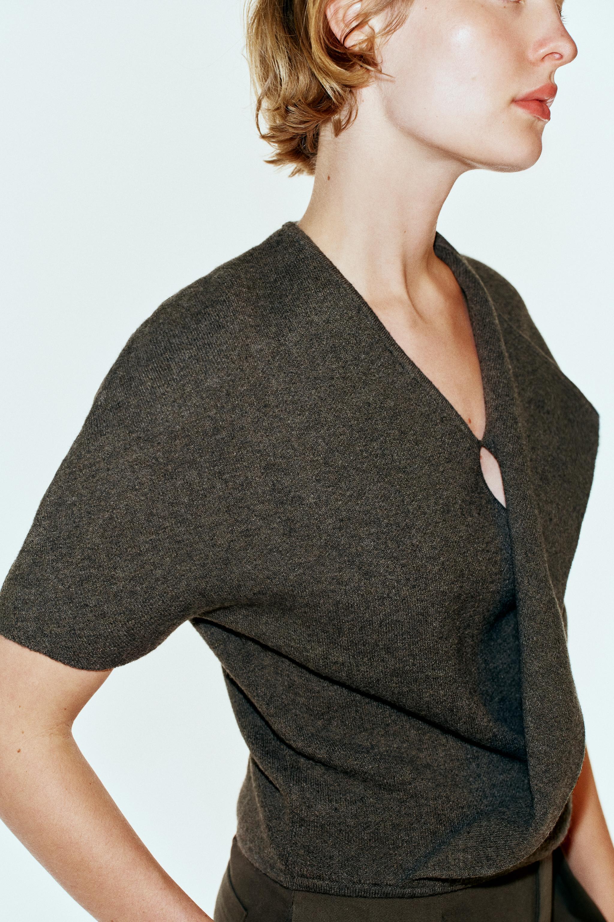 ДЖЕМПЕР С ЗАПАХОМ И КОРОТКИМИ РУКАВАМИ — ZARA