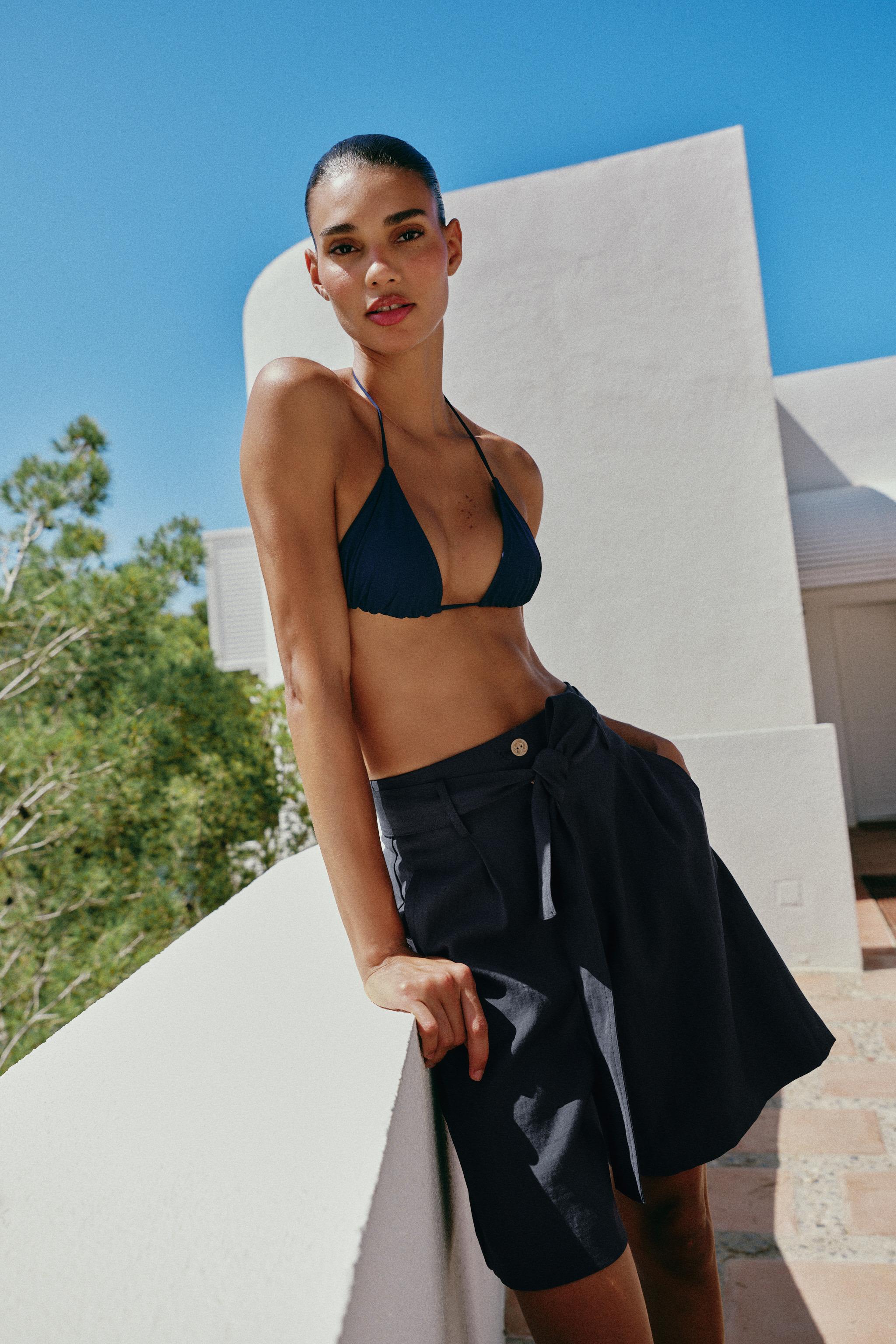 Бермуды с завязками на поясе — ZARA