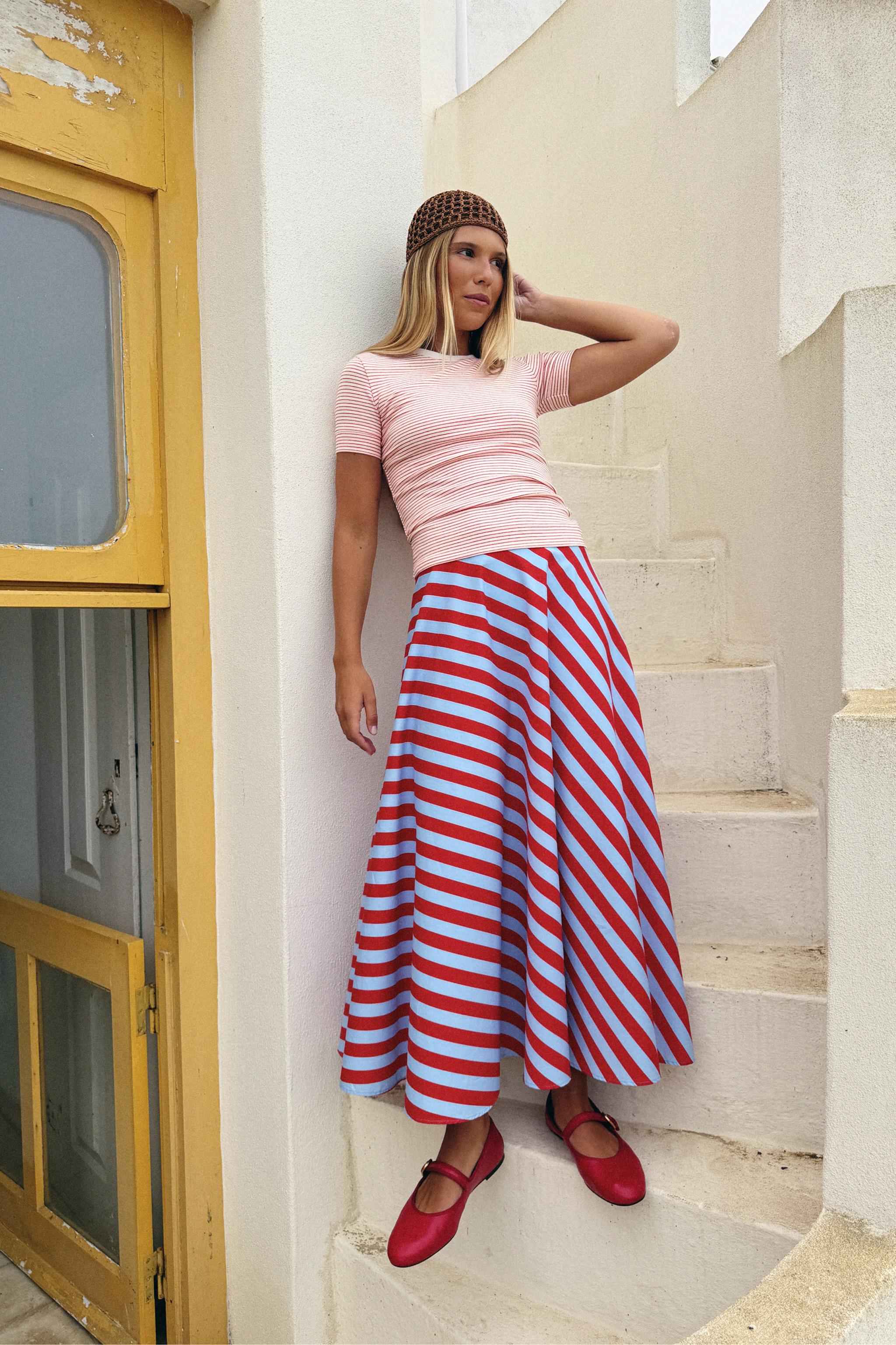 Футболка с коротким рукавом — ZARA