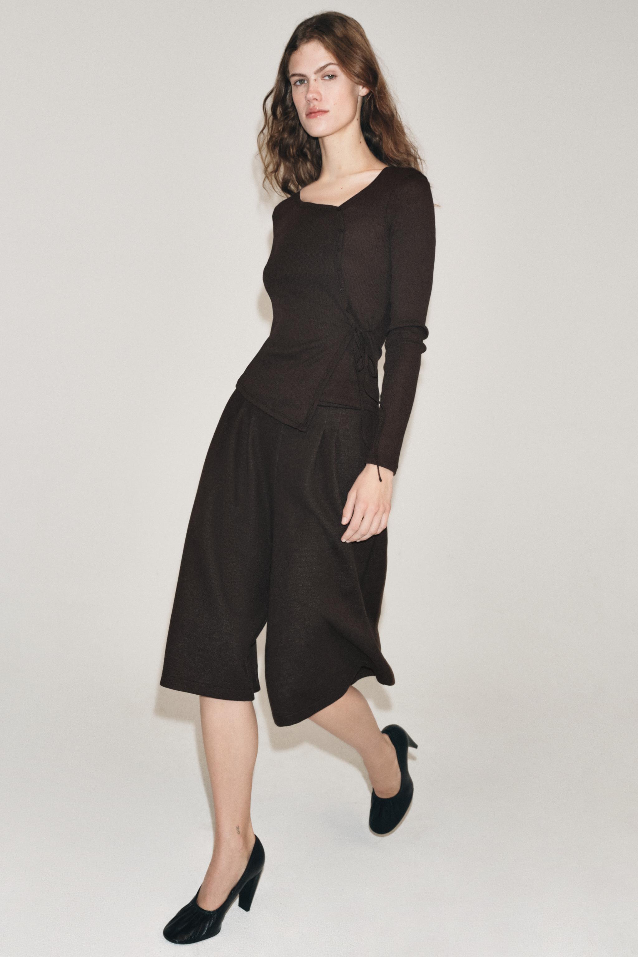 Шорты-бермуды из мягкой ткани с защипами — ZARA