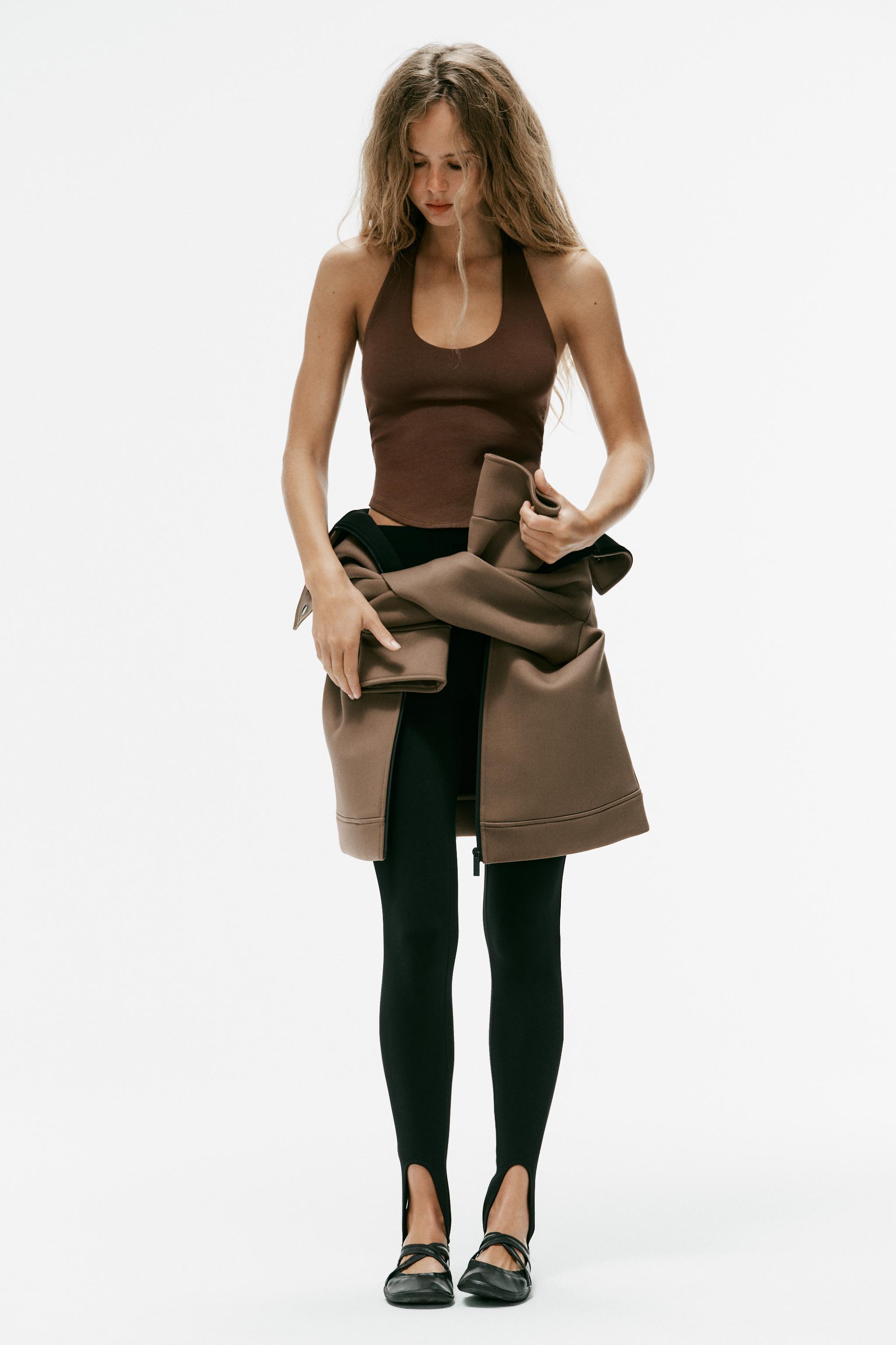 Топ с воротником-халтер и закруглённым низом — ZARA