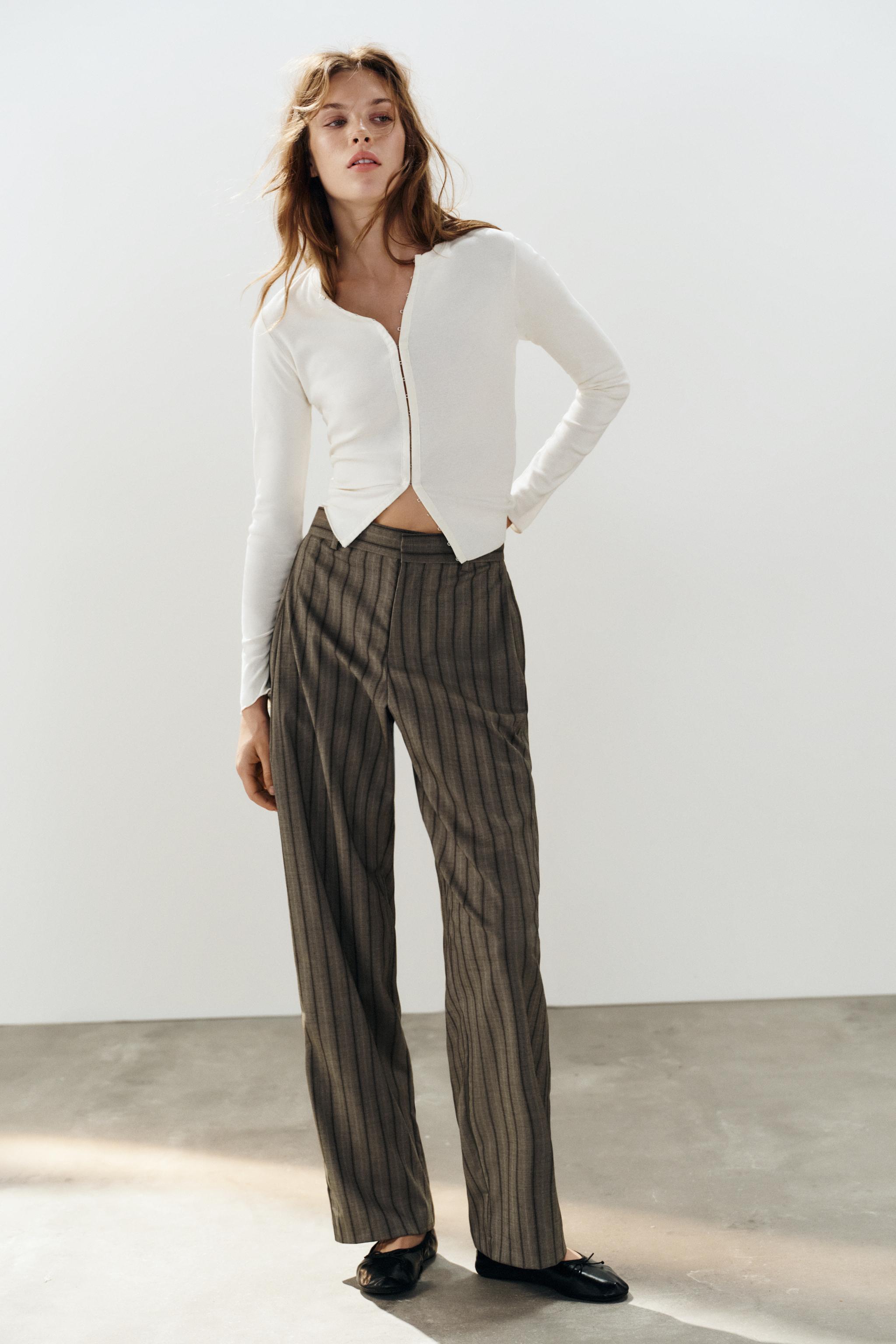 Брюки в полоску с плиссировкой — ZARA