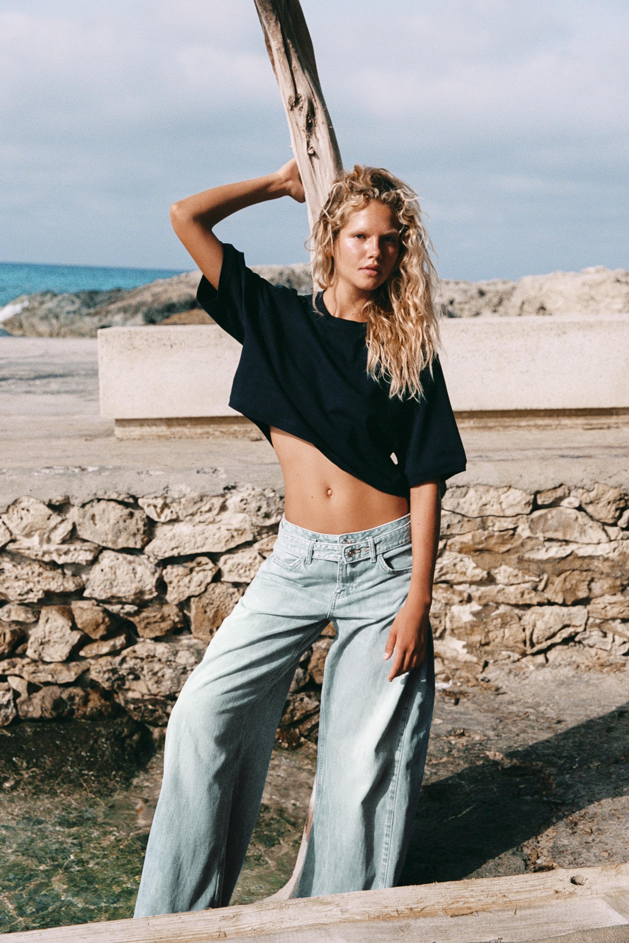 Футболка, укороченного кроя, оверсайз — ZARA