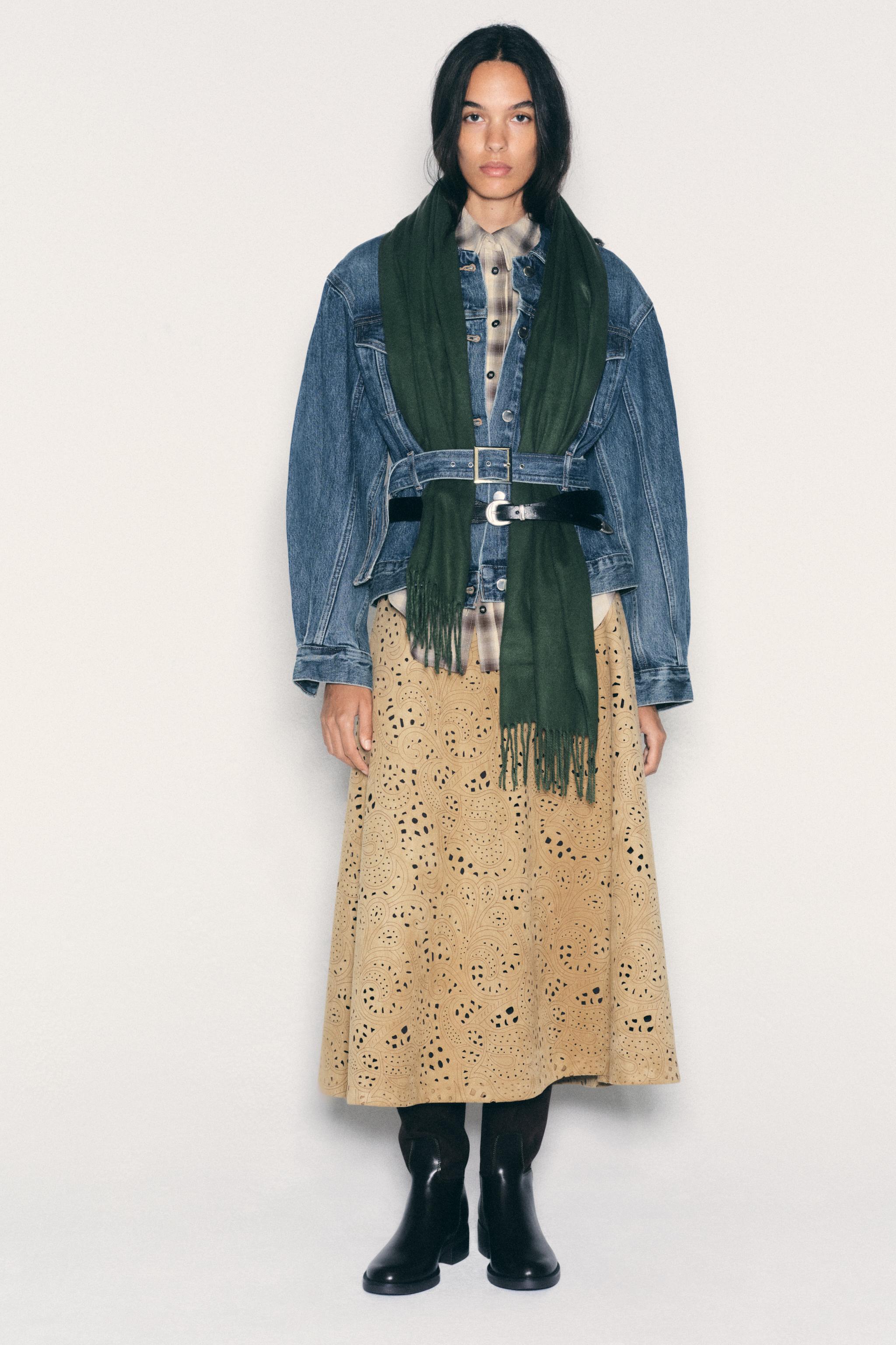 ЮБКА ИЗ ИСКУССТВЕННОЙ ЗАМШИ С ПЕРФОРАЦИЕЙ — ZARA