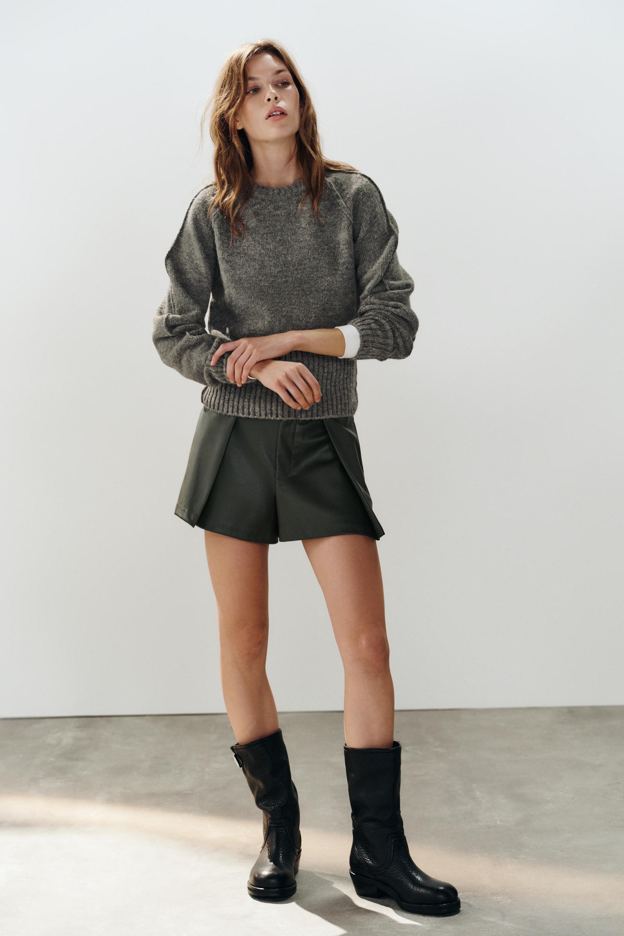 Шорты в складку с эффектом кожи — ZARA