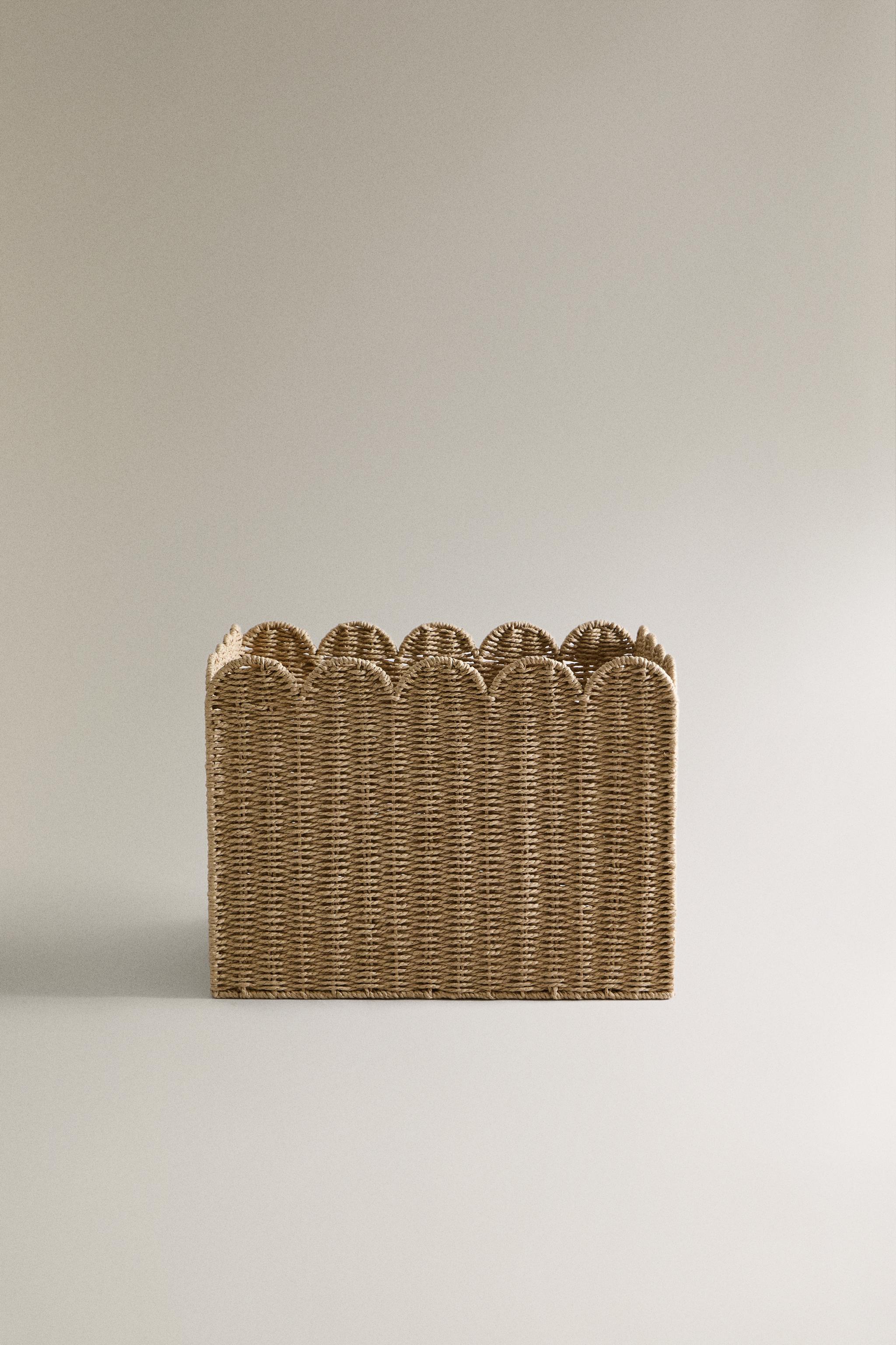 БОЛЬШАЯ КОРЗИНА С ФИГУРНЫМ КРАЕМ — ZARA