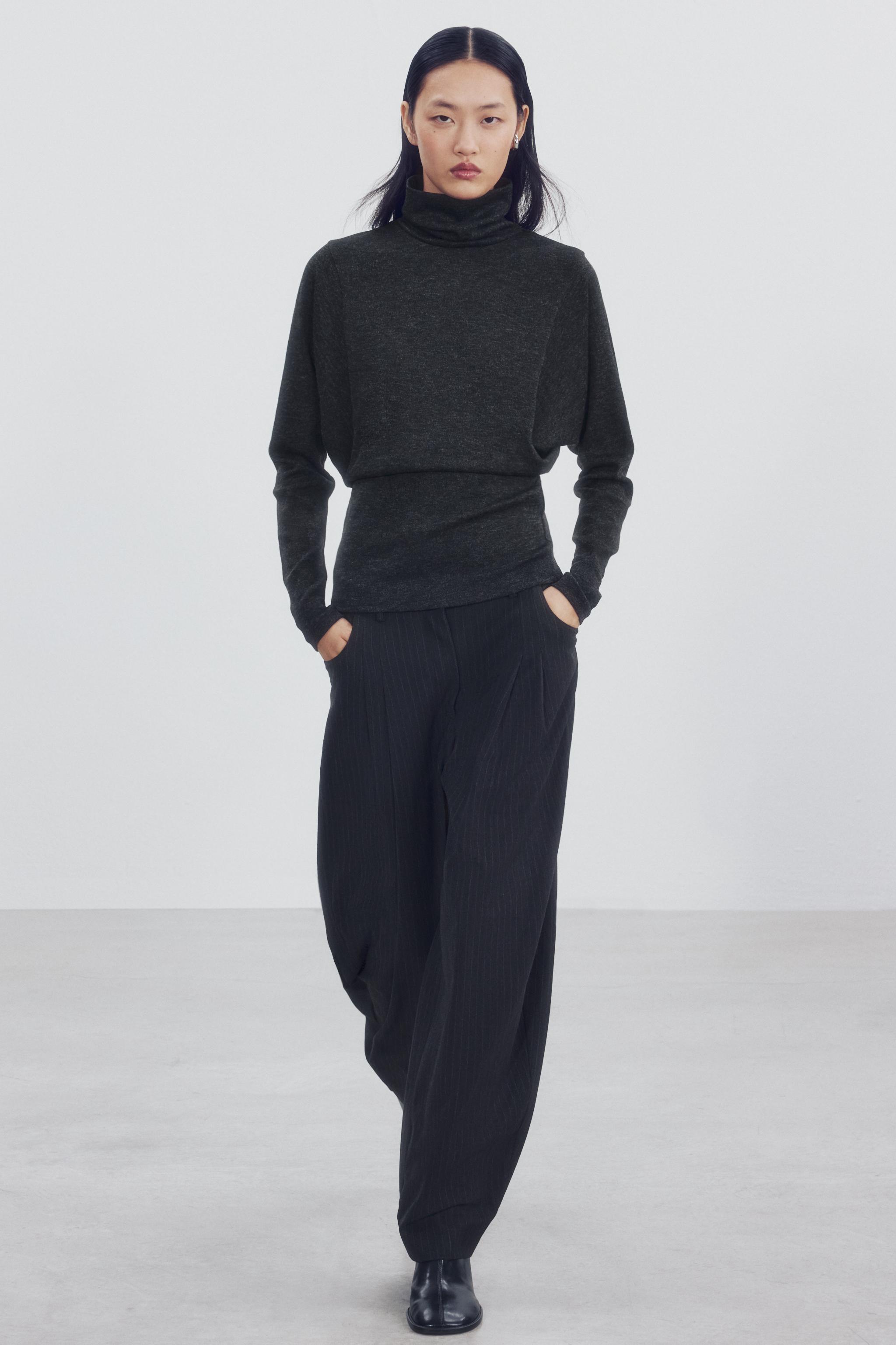 Футболка с высоким воротом — ZARA