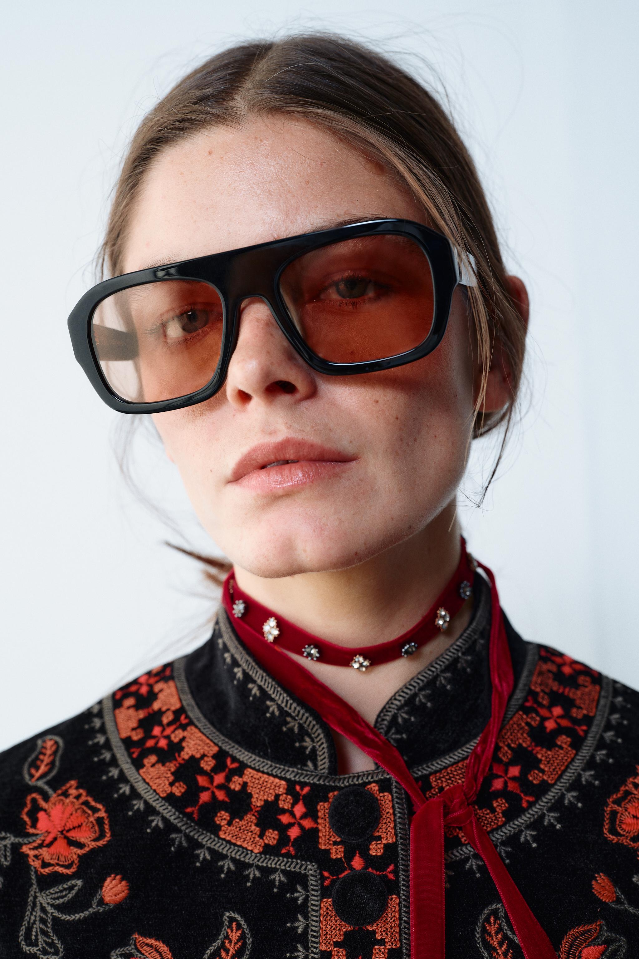 БАРХАТНЫЙ ЧОКЕР СО СТРАЗАМИ — ZARA