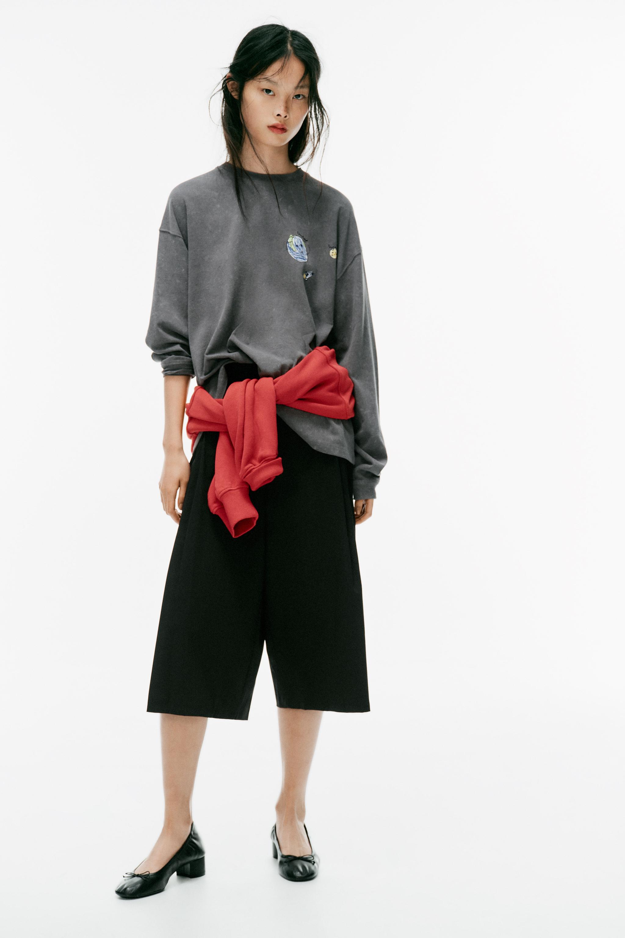 Футболка с принтом планет с эффектом застиранности — ZARA