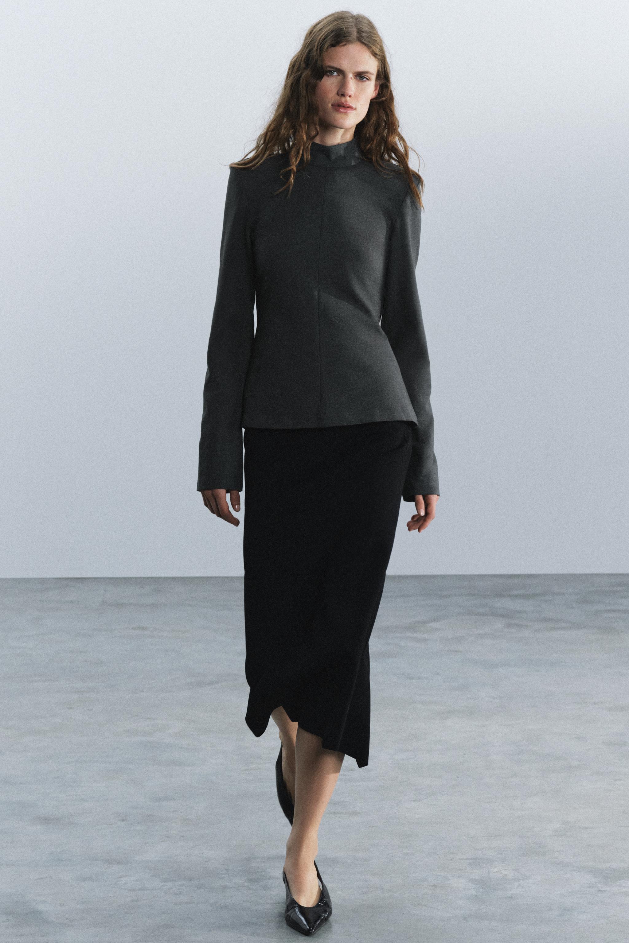 Топ с подплечниками — ZARA