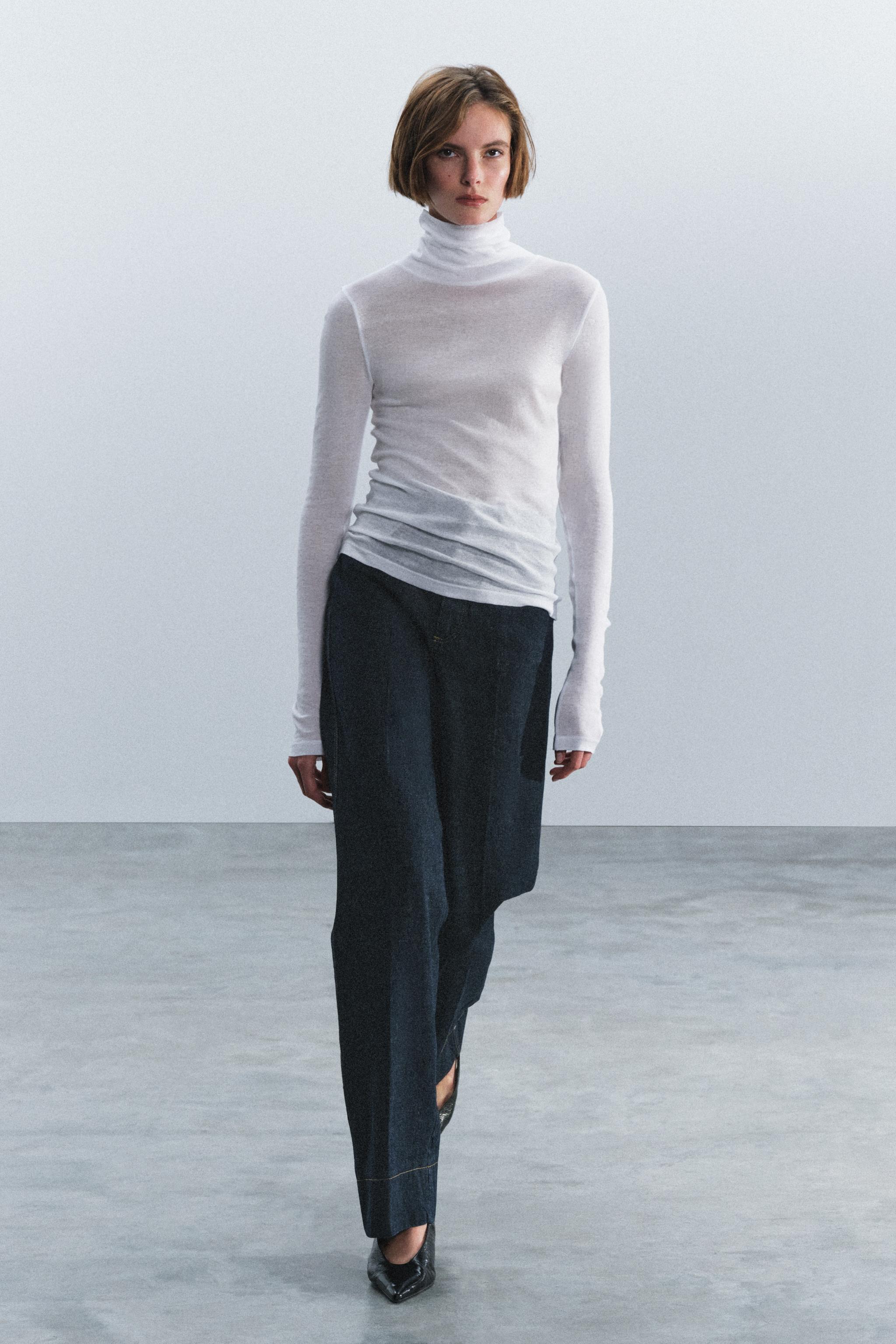 Футболка из хлопка Supima® с воротником-стойкой — ZARA