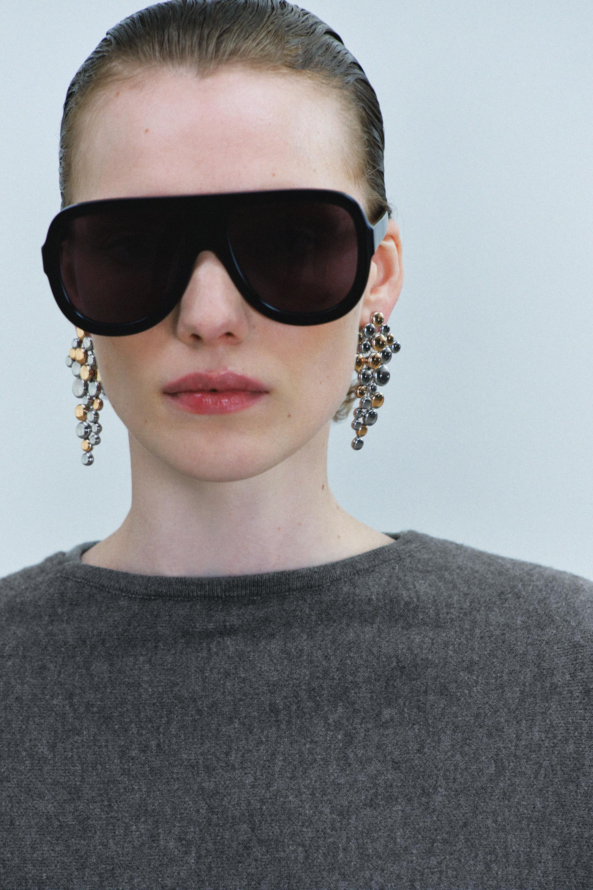 Серьги каскад из непарных элементов — ZARA