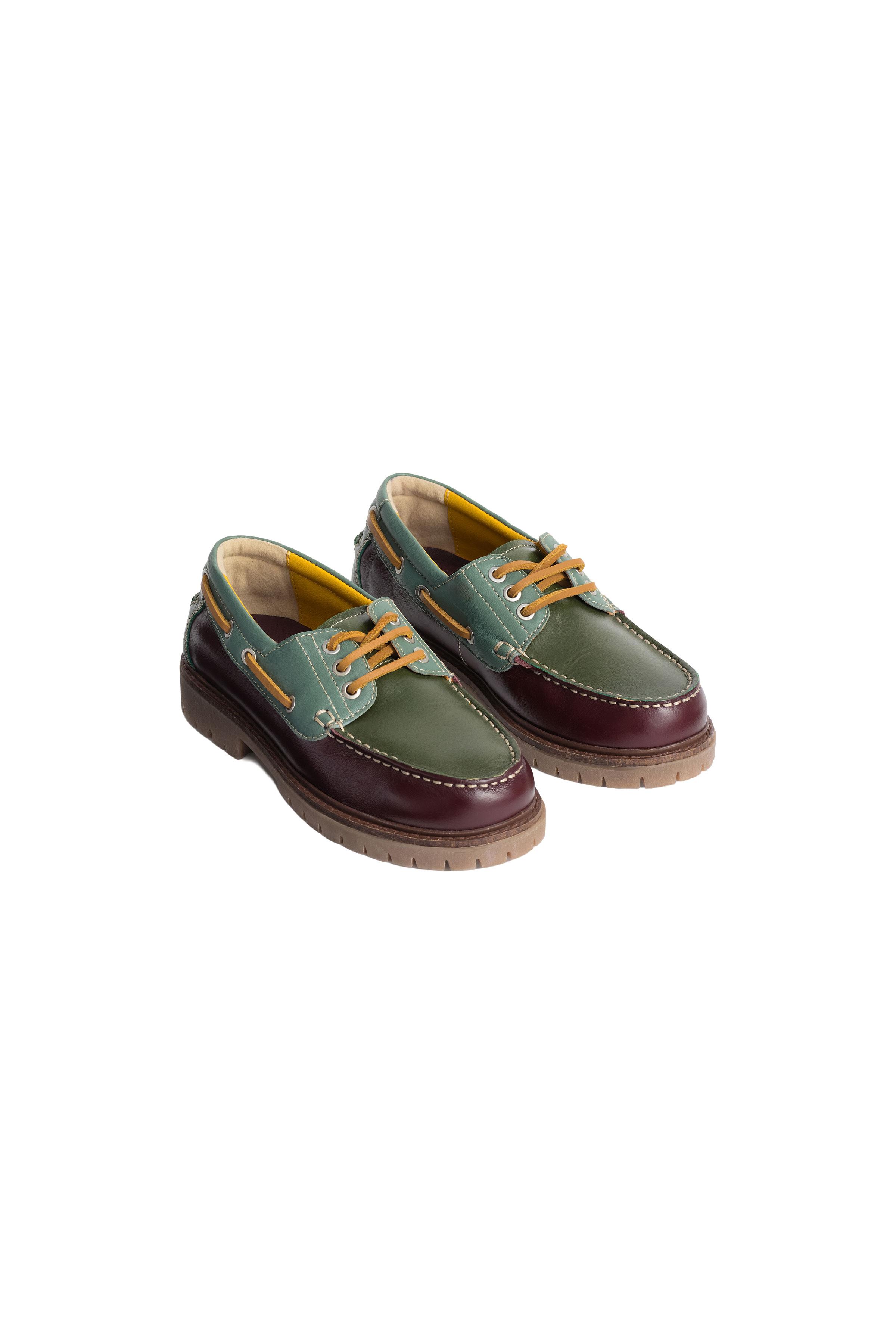 LEATHER DECK SHOES LIMITED EDITION — ZARA