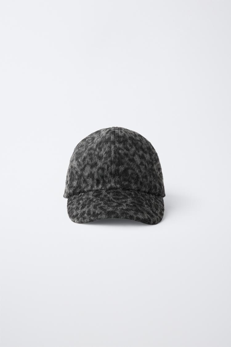 ANIMAL PRINT FAUX FUR CAP