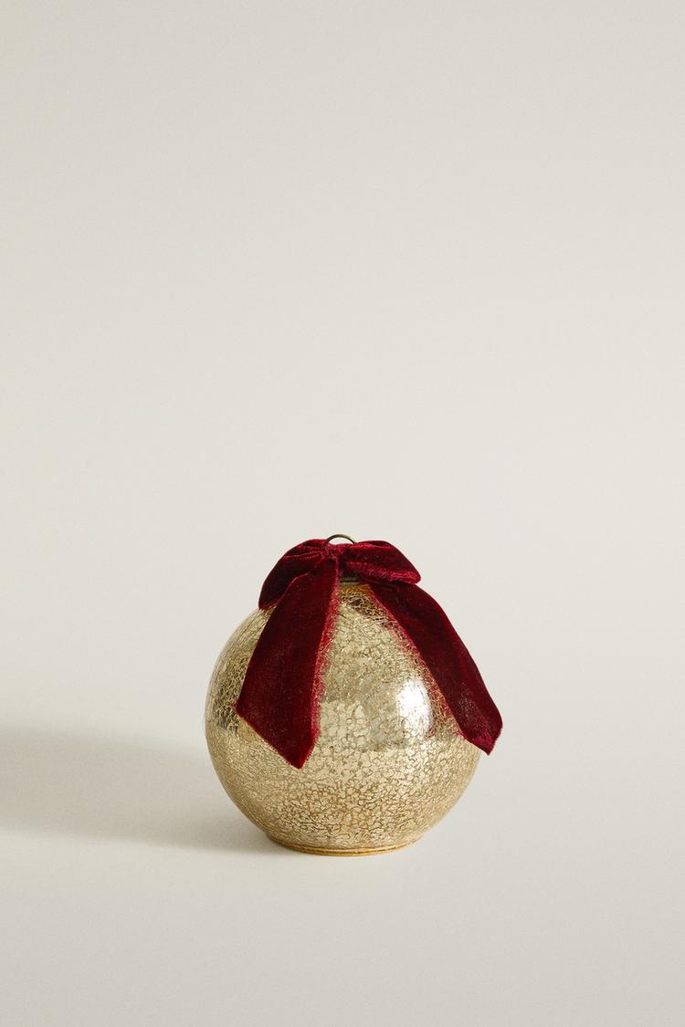 MEDIUM BALL LED CHRISTMAS ORNAMENT WITH BOW