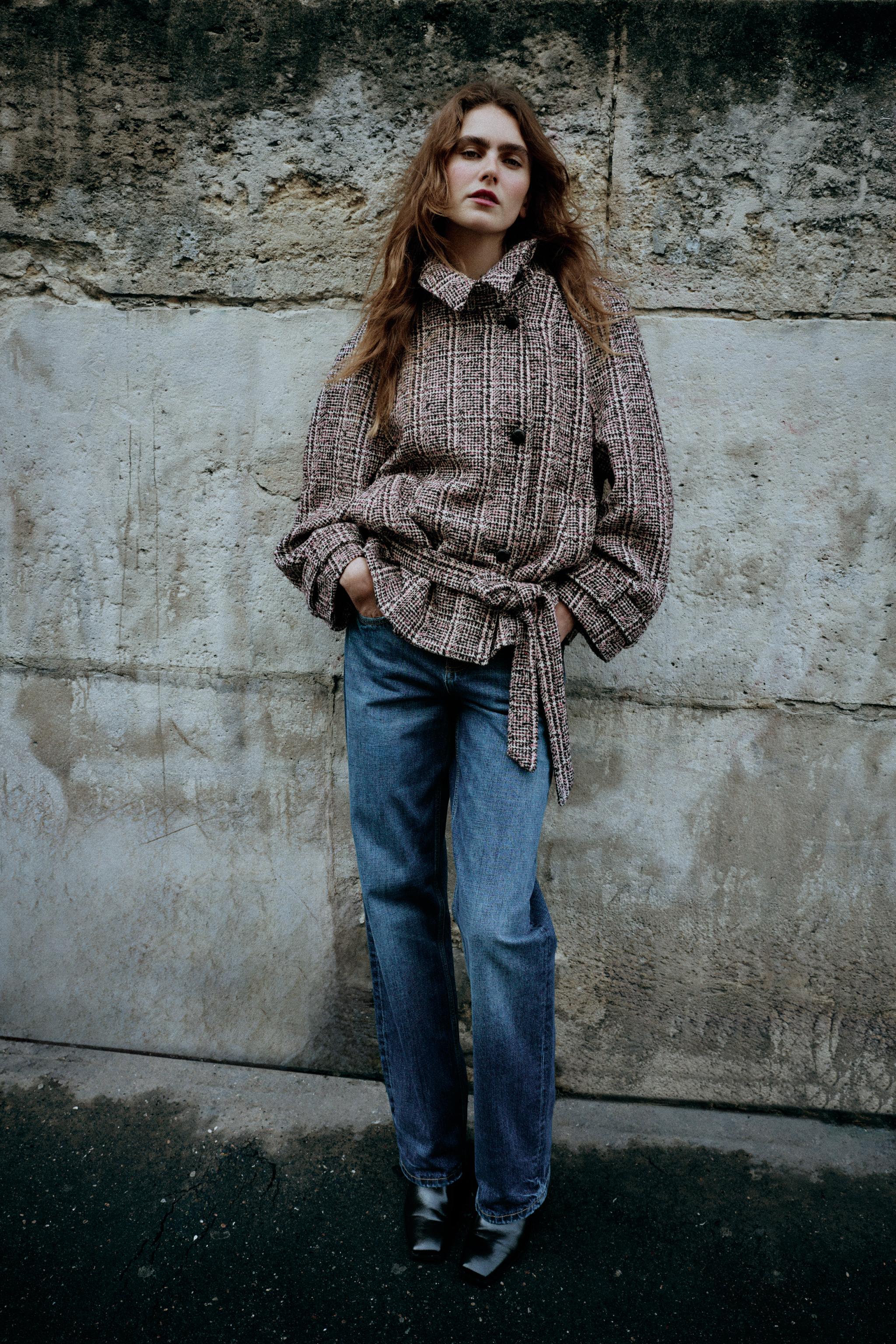 Куртка из рельефной ткани с ремнем — ZARA