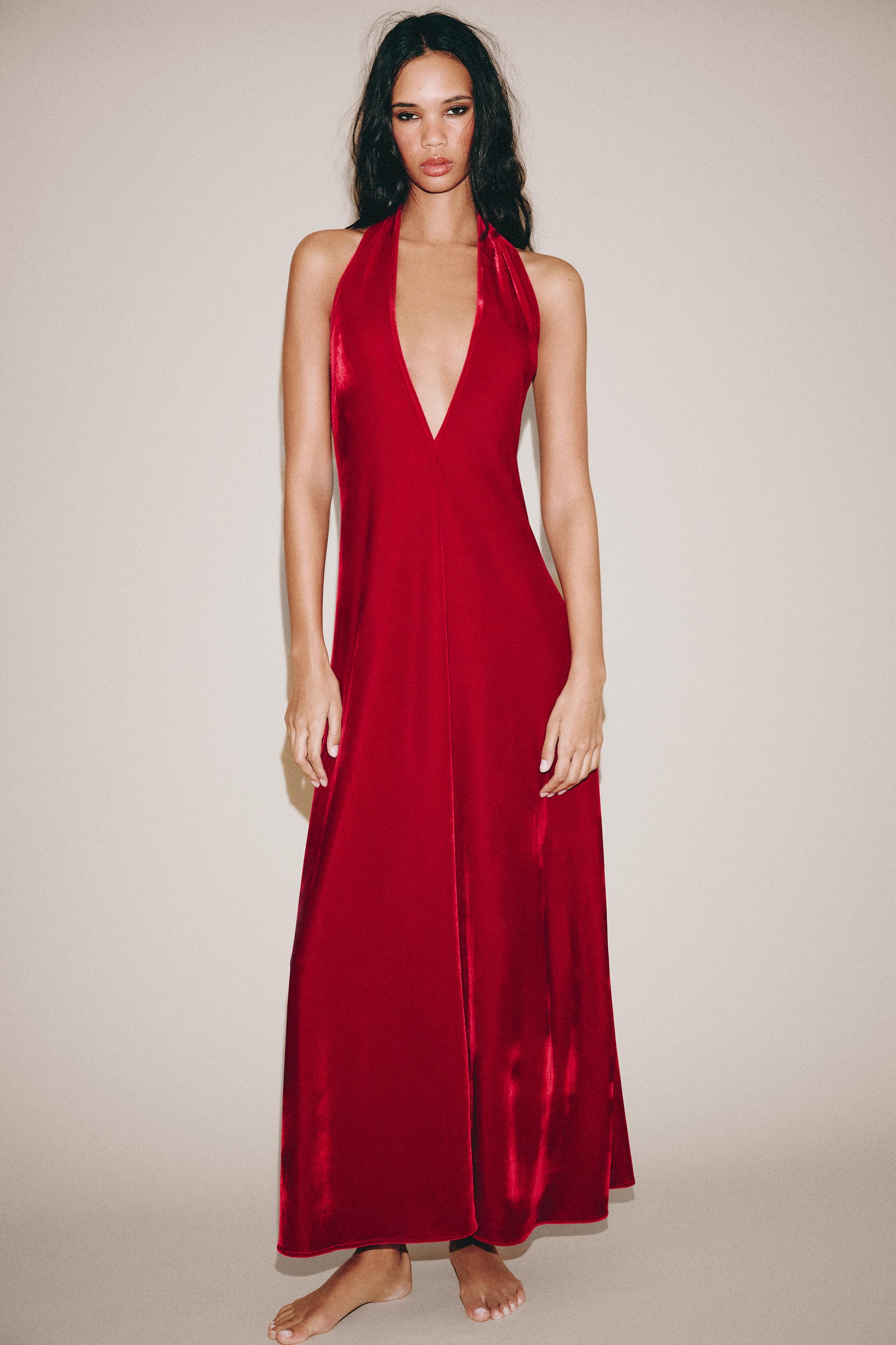 БАРХАТНОЕ ПЛАТЬЕ С ГОРЛОВИНОЙ ХАЛТЕР — ZARA