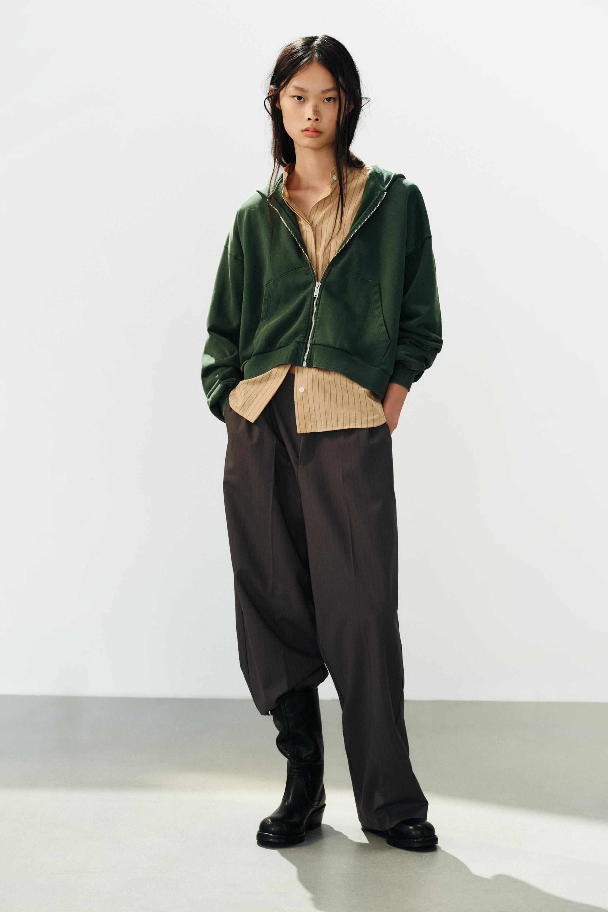 ТОЛСТОВКА С МОЛНИЕЙ С ЭФФЕКТОМ ПОТЕРТОСТИ — ZARA