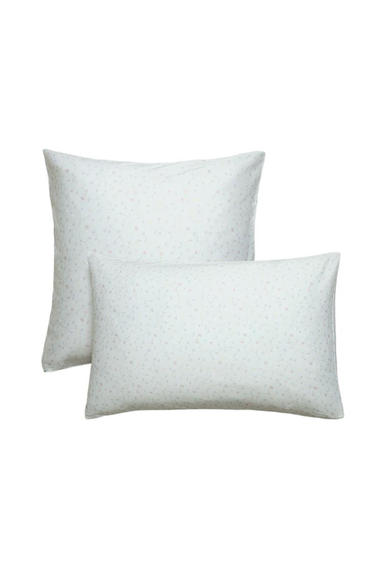 Наволочка из сатина с мелким цветочным принтом