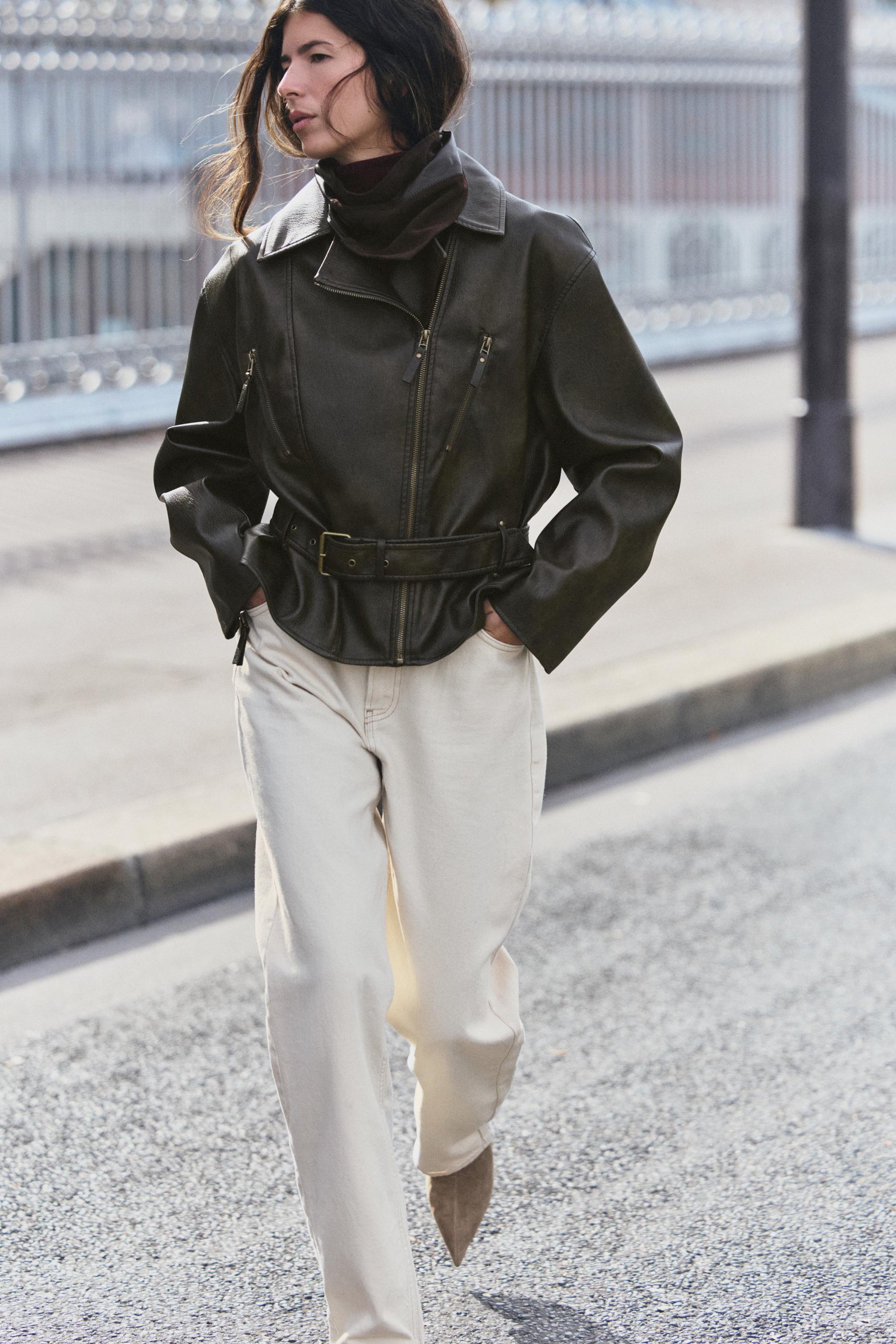 Куртка из искусственной кожи с поясом — ZARA