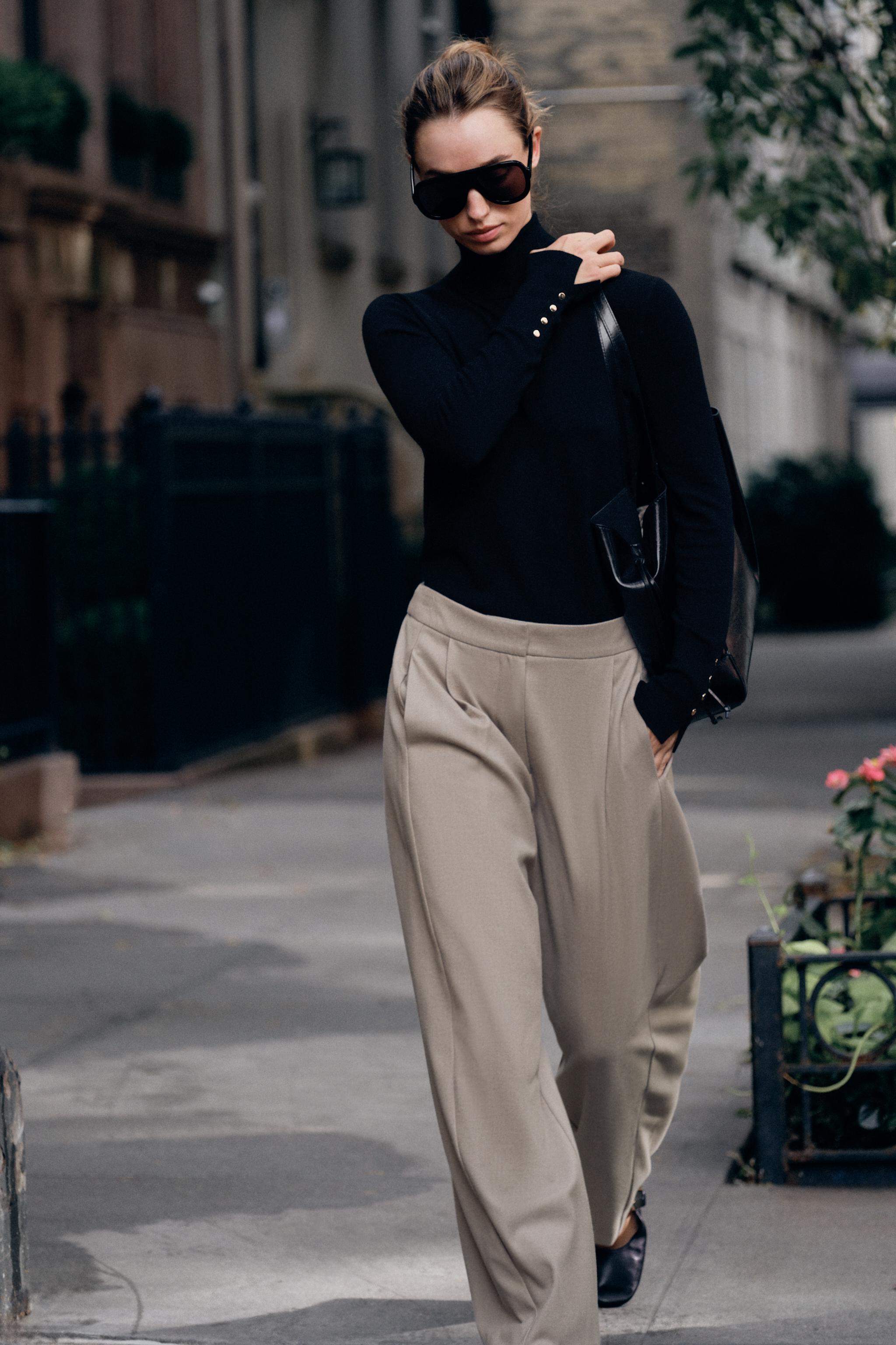 Брюки с защипами и эластичной талией — ZARA
