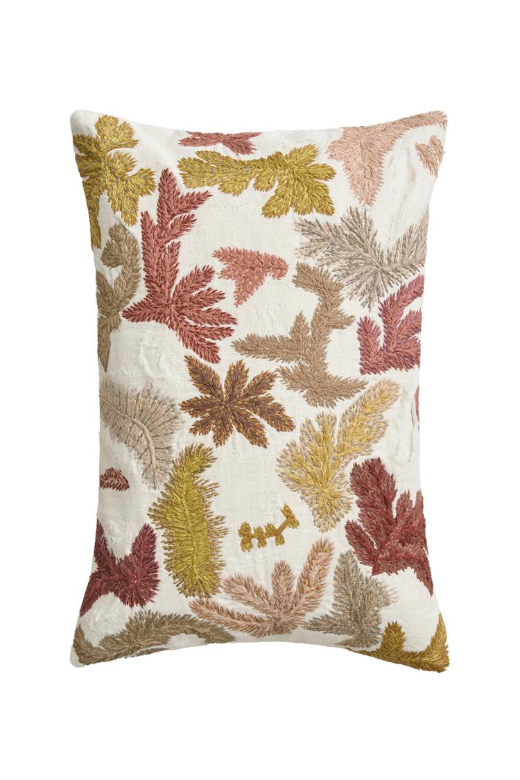 НАВОЛОЧКА ДЛЯ ПОДУШКИ С ВЫШИВКОЙ ЛИСТЬЕВ