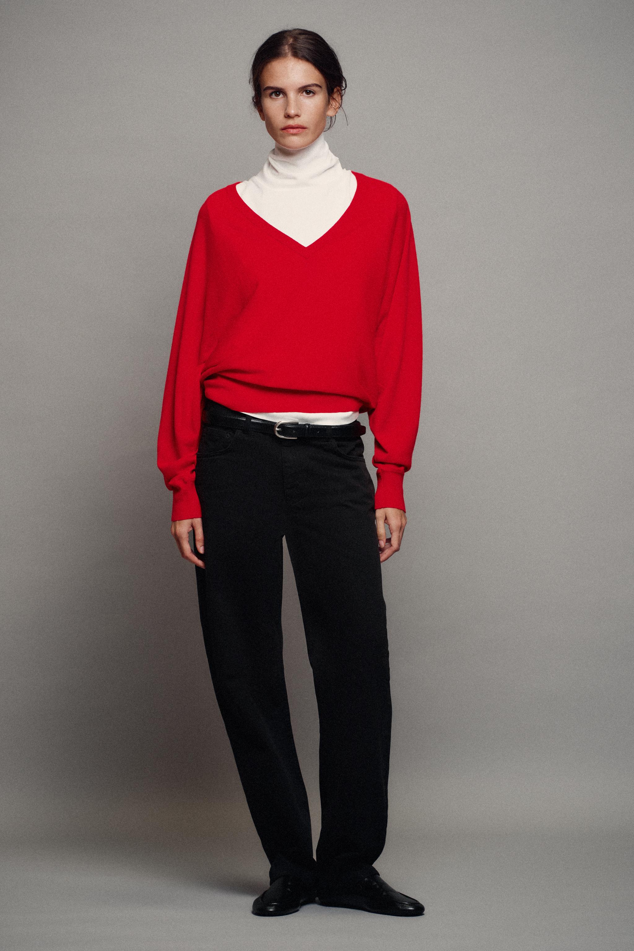 ШЕРСТЯНОЙ СВИТЕР С V-ОБРАЗНЫМ ВЫРЕЗОМ — ZARA