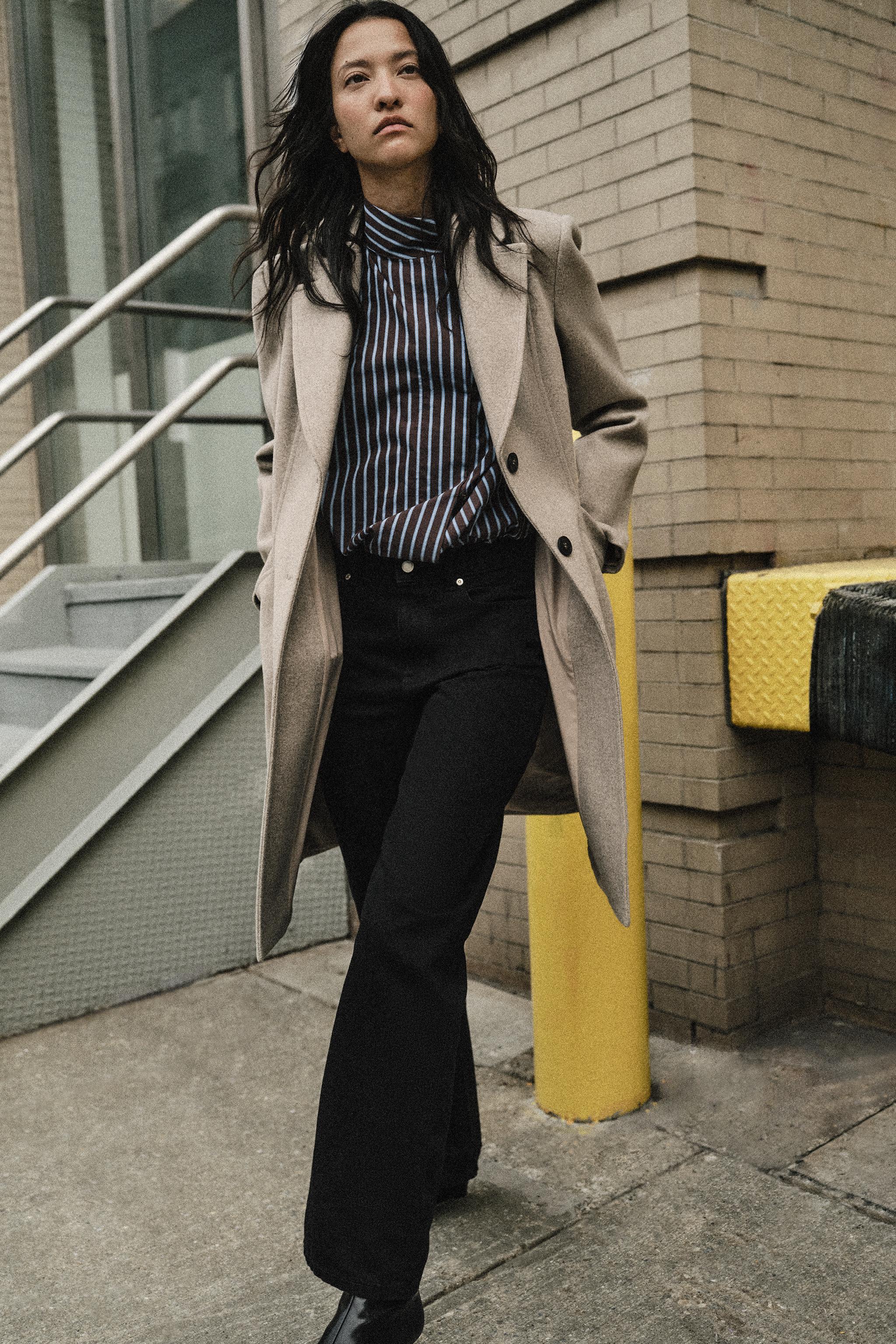 Мягкое пальто с плечевыми накладками — ZARA