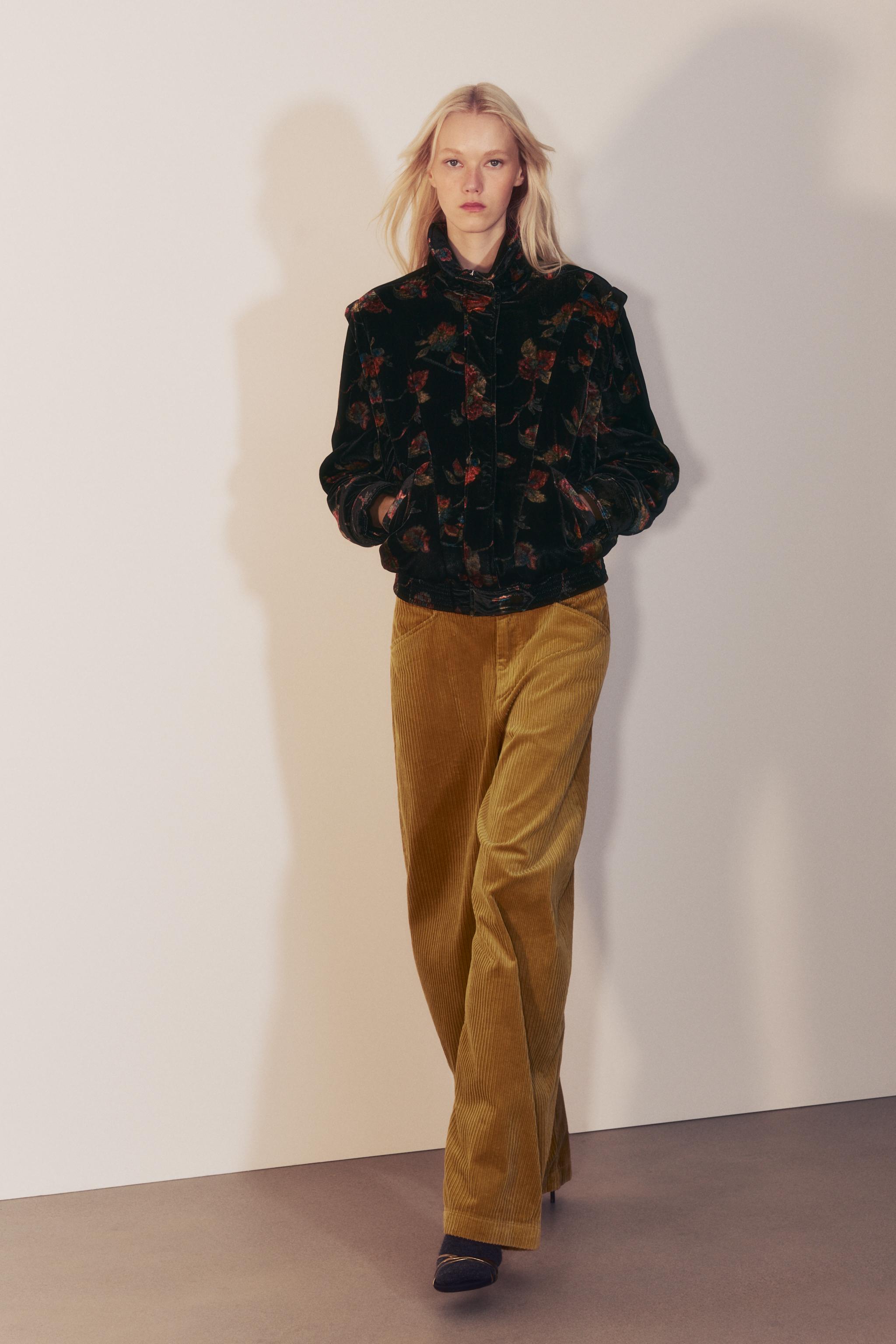 БОМБЕР ИЗ БАРХАТА С ЦВЕТОЧНЫМ ПРИНТОМ ZW COLLECTION — ZARA