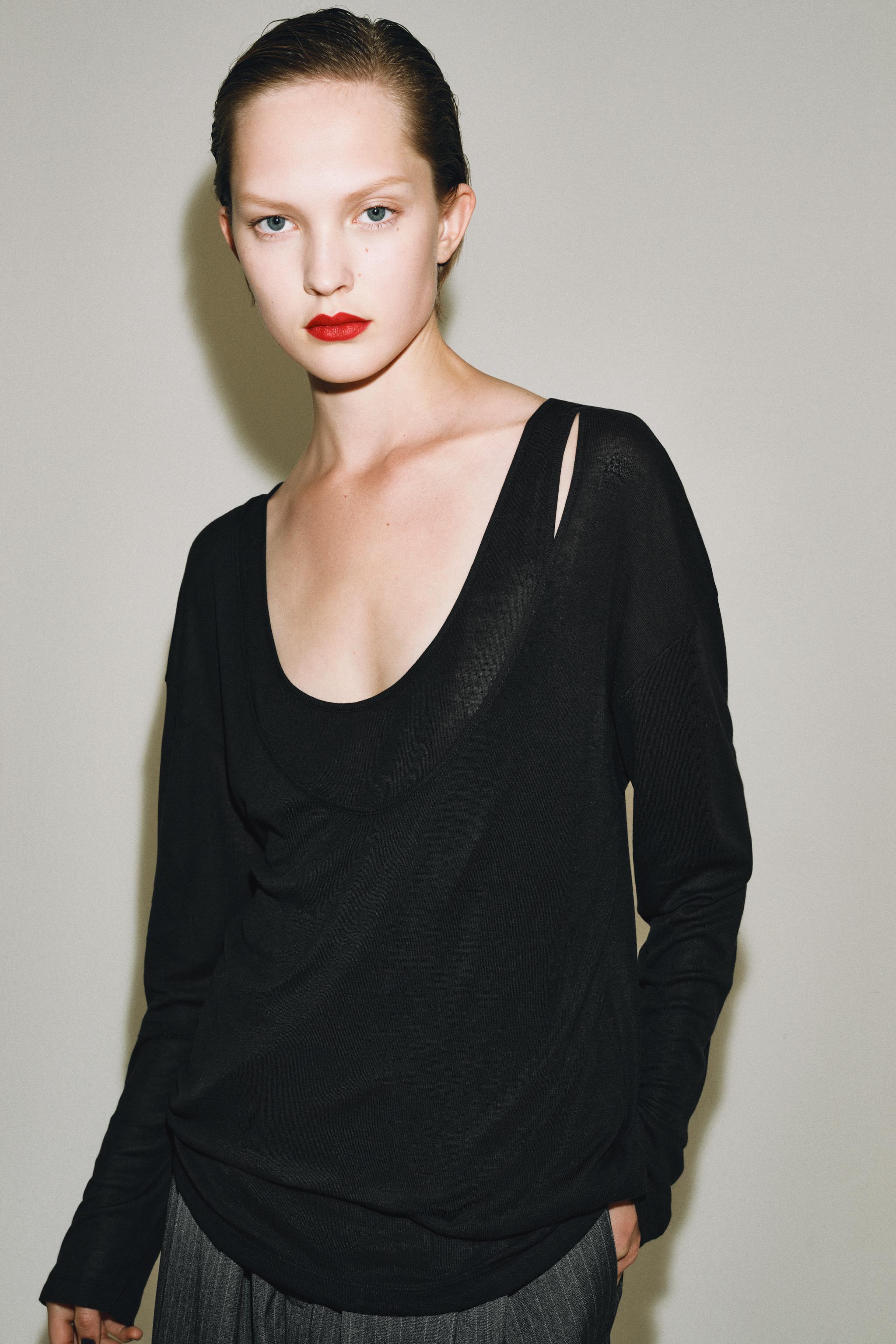 ДВОЙНАЯ ФУТБОЛКА С ДЛИННЫМИ РУКАВАМИ — ZARA
