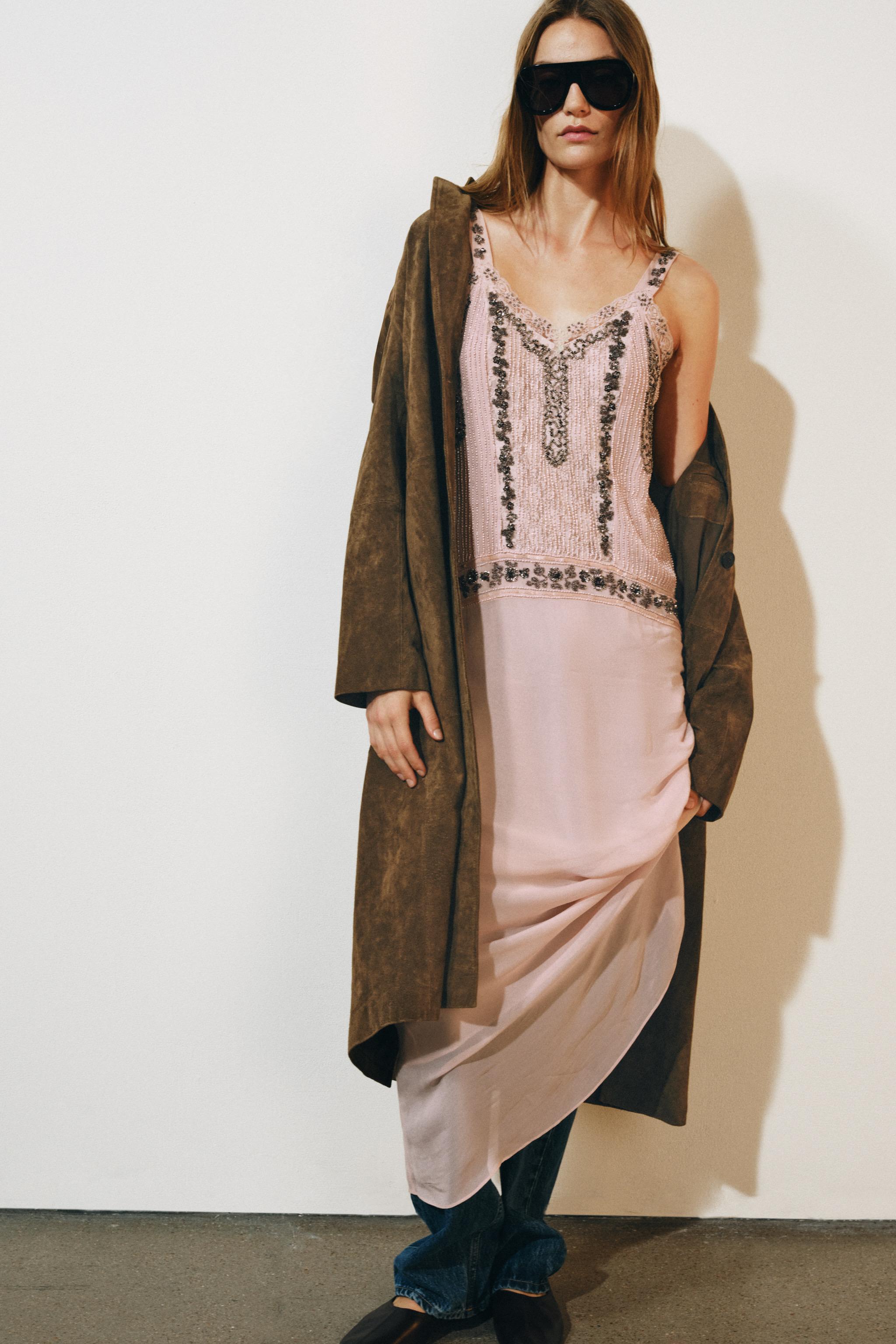 ПЛАТЬЕ С БИСЕРОМ — ZW COLLECTION — ZARA