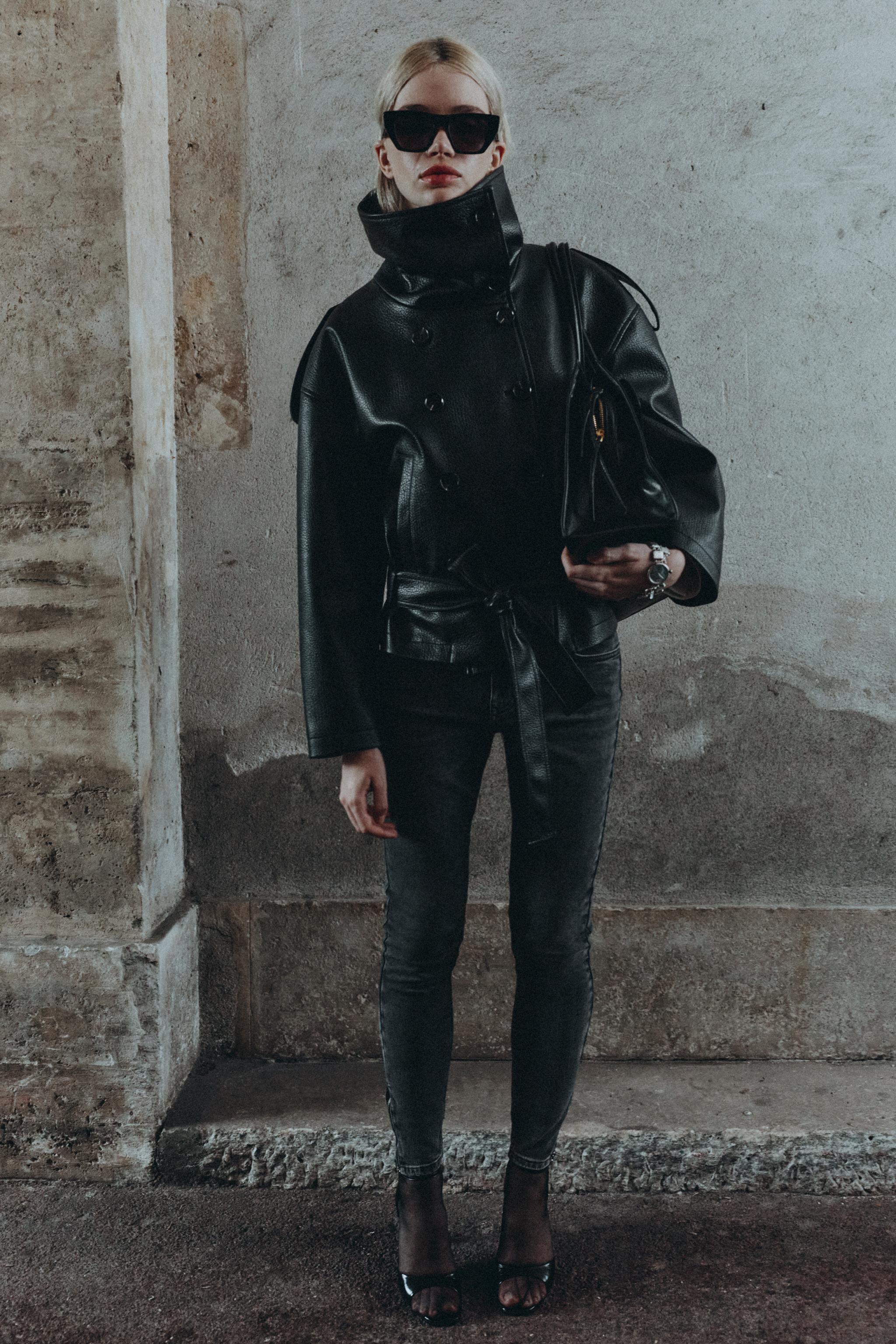 Куртка из искусственной кожи с поясом — ZARA