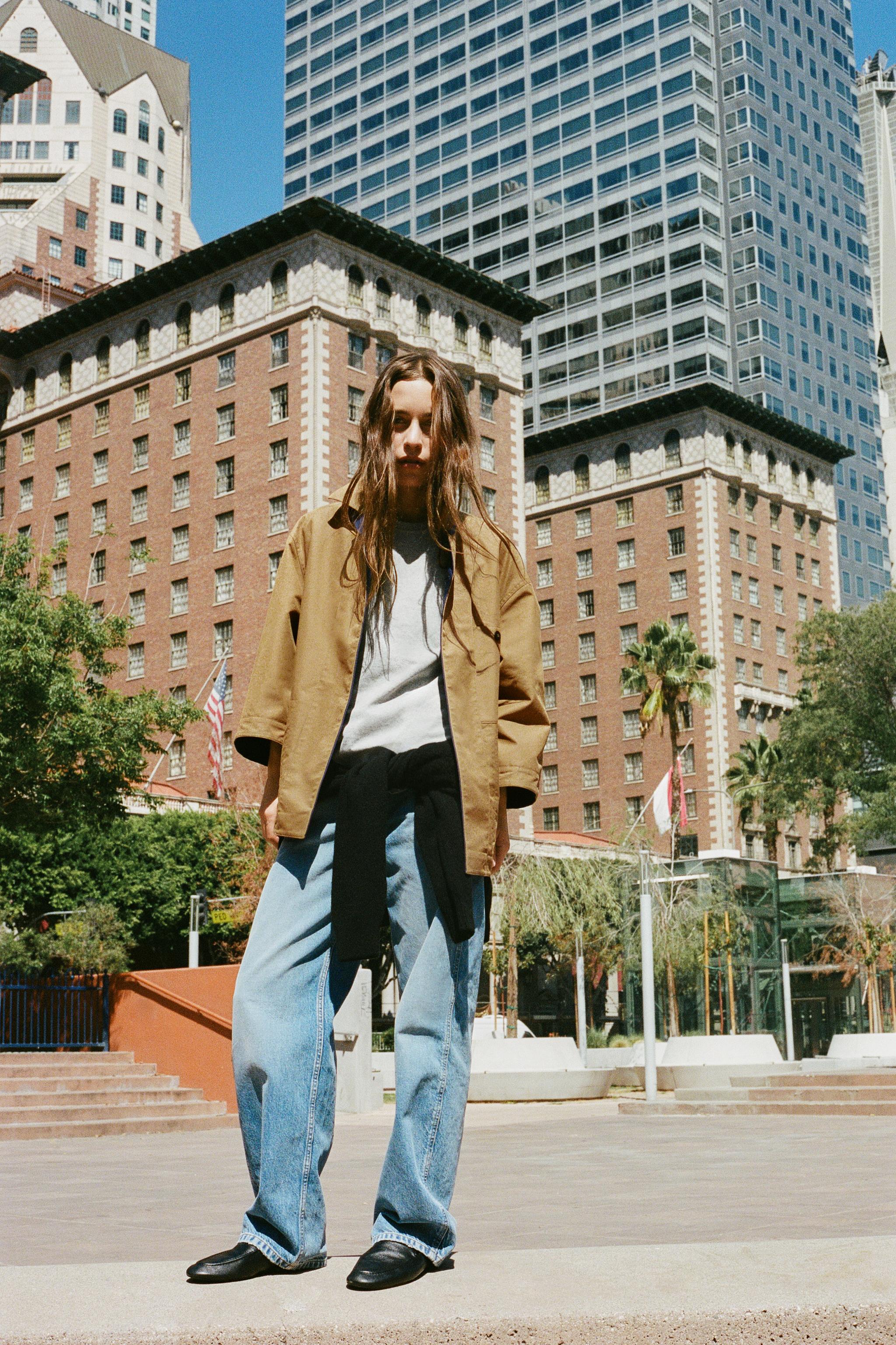 Укороченный двусторонний тренч ZW COLLECTION — ZARA