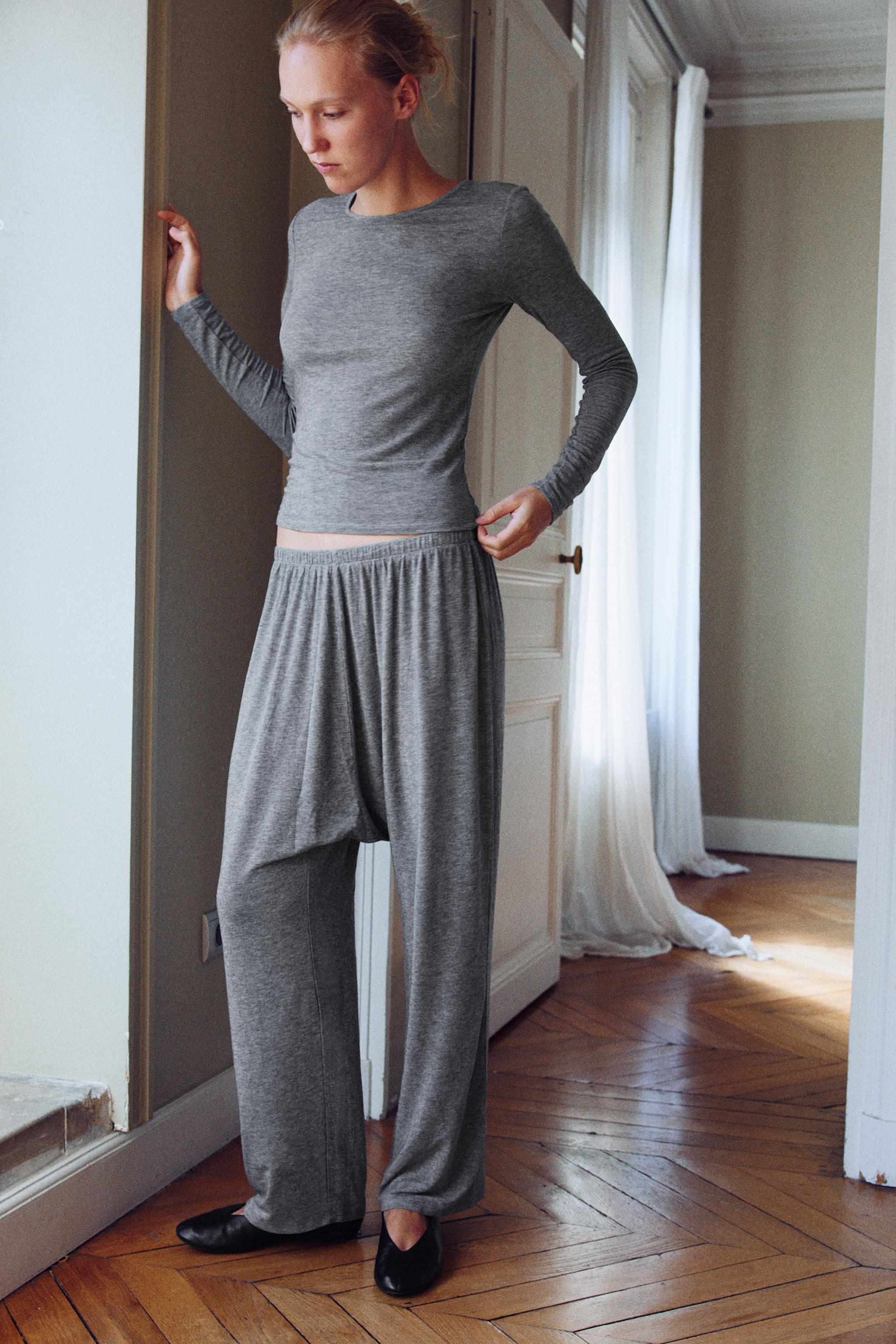 Футболка из смесовой шерсти вязаная однотонная — ZARA