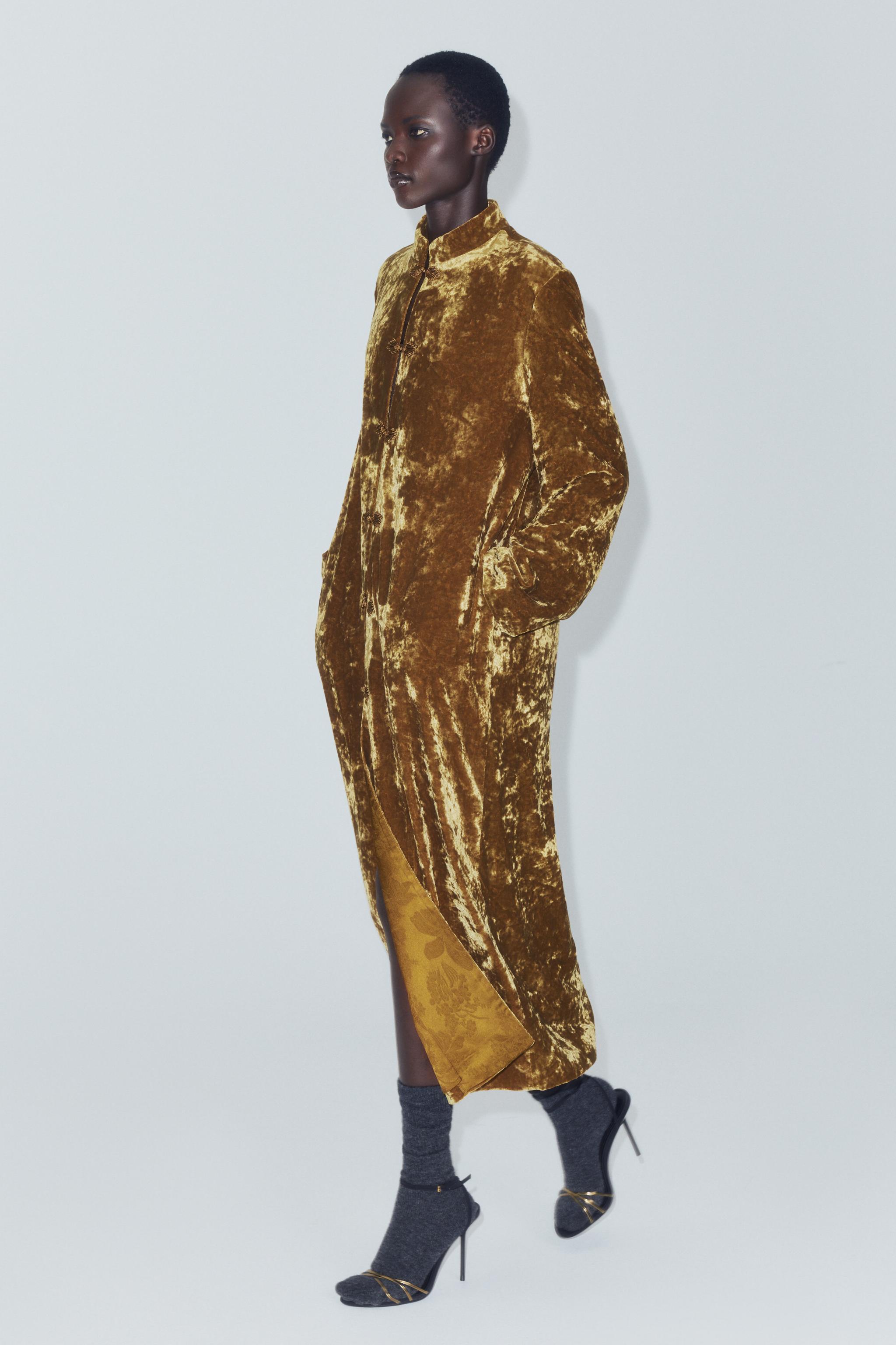 ПАЛЬТО ИЗ БАРХАТИСТОЙ ТКАНИ С КЛЕВАНТАМИ — ZW COLLECTION — ZARA