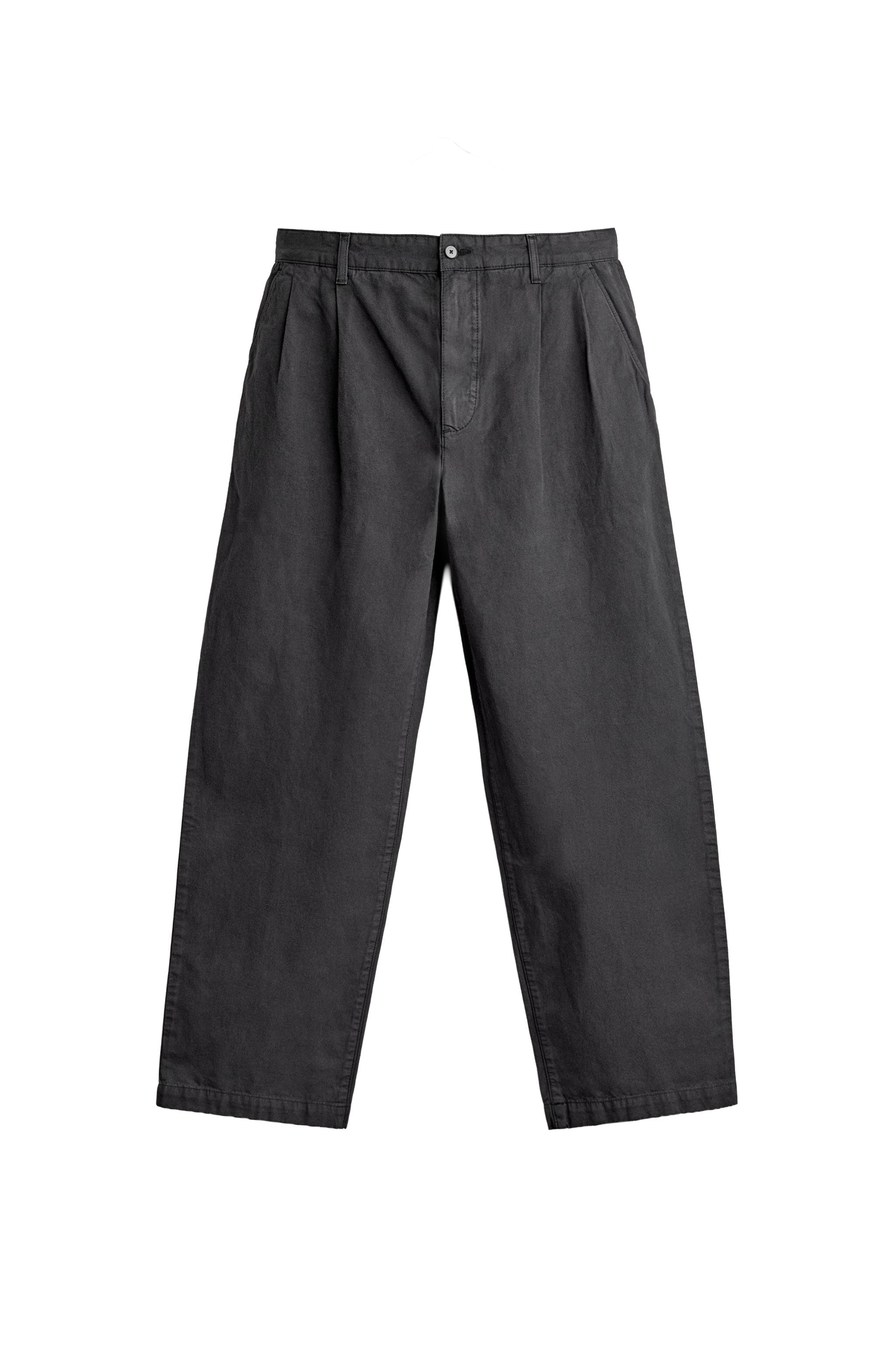 Брюки классического кроя с защипами — ZARA