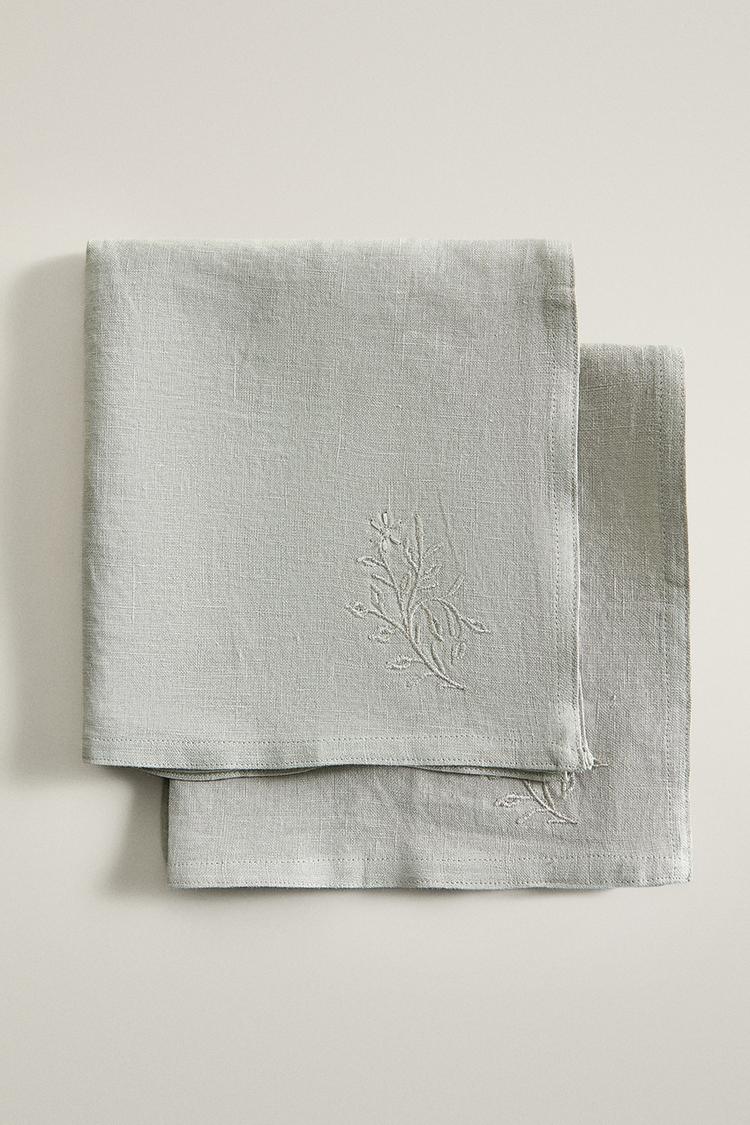 EMBROIDERED CHRISTMAS LINEN NAPKINS (PACK OF 2)