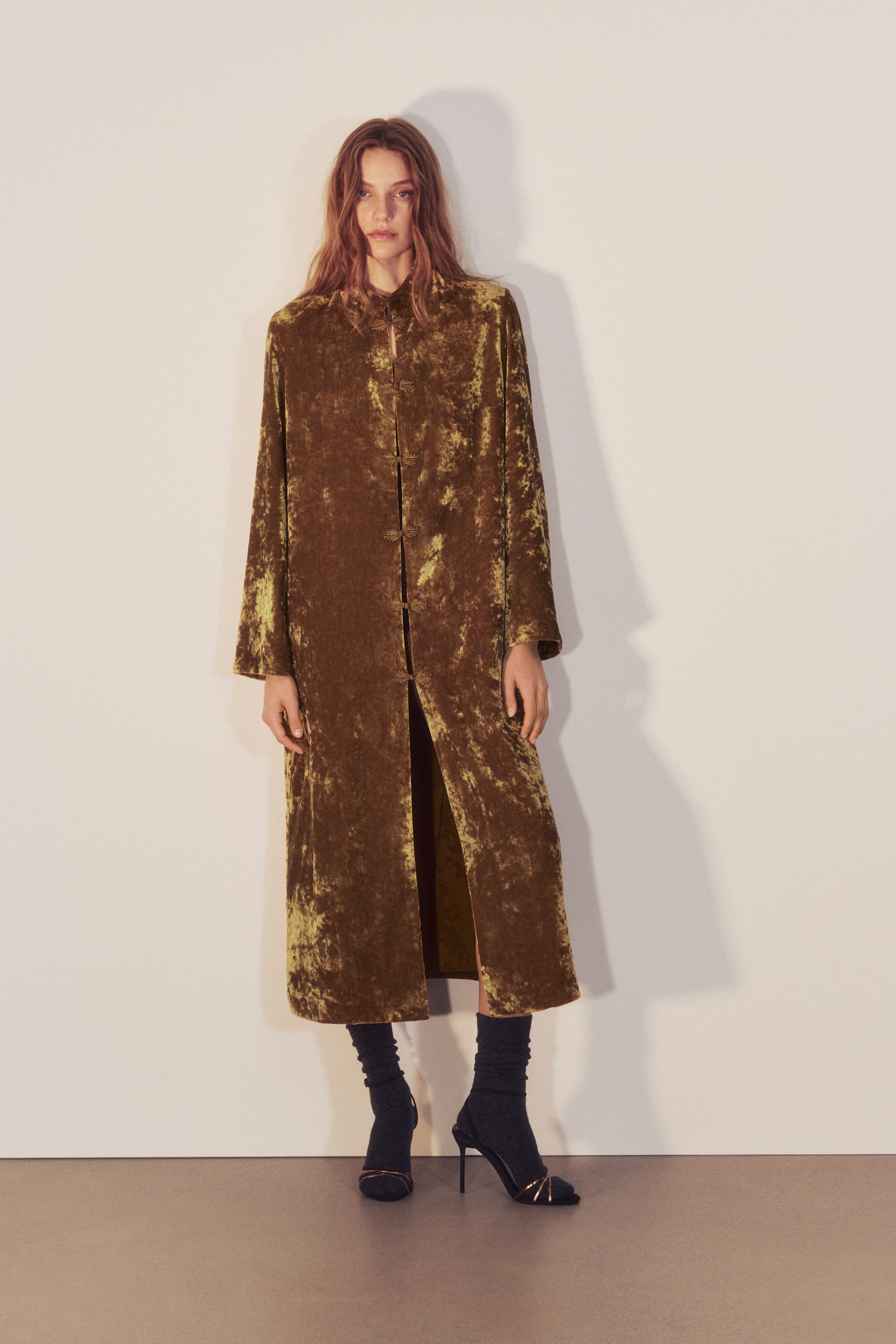 ПАЛЬТО ИЗ БАРХАТИСТОЙ ТКАНИ С КЛЕВАНТАМИ — ZW COLLECTION — ZARA